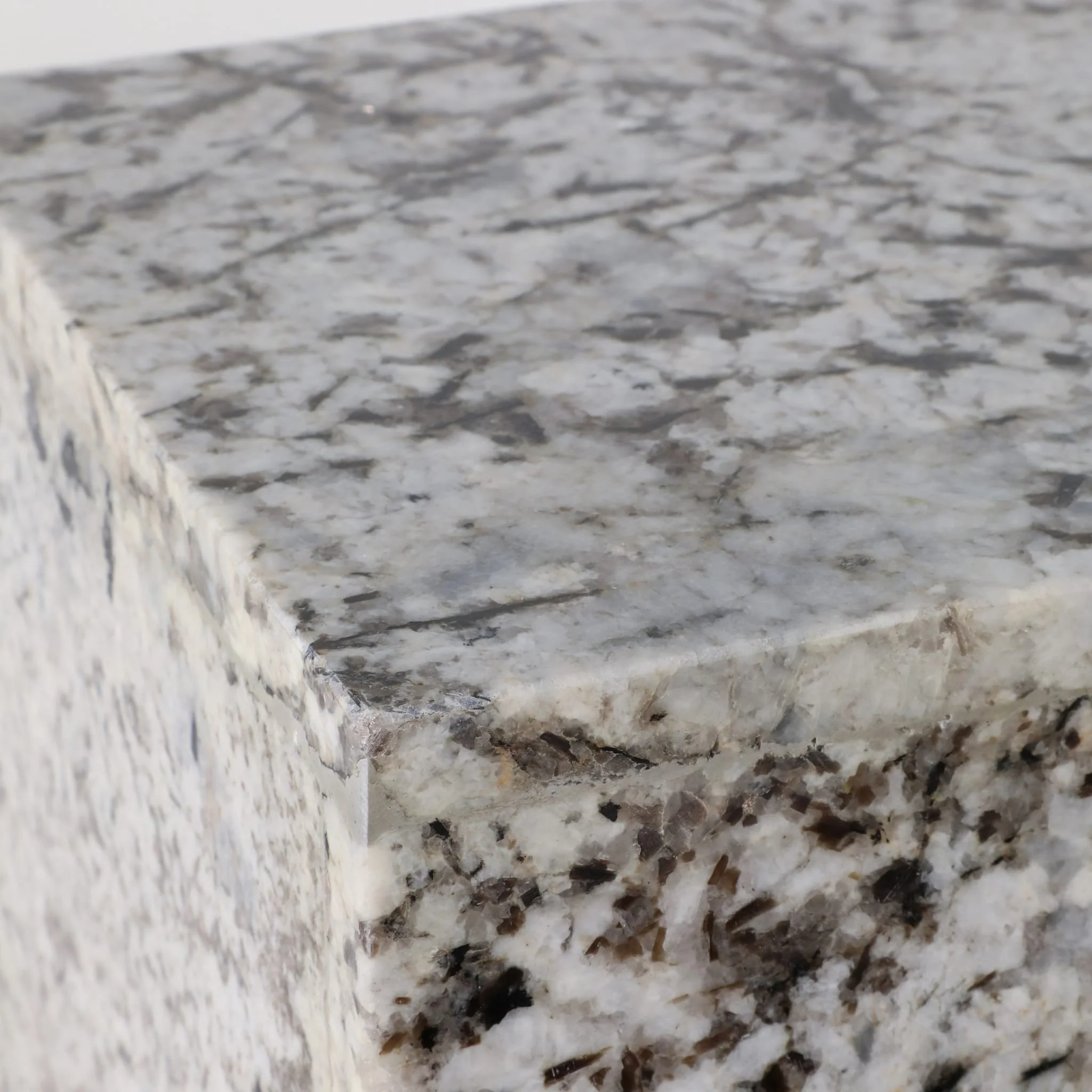 20x12" Marble Pedestal Accent Table, White/black - Image 6