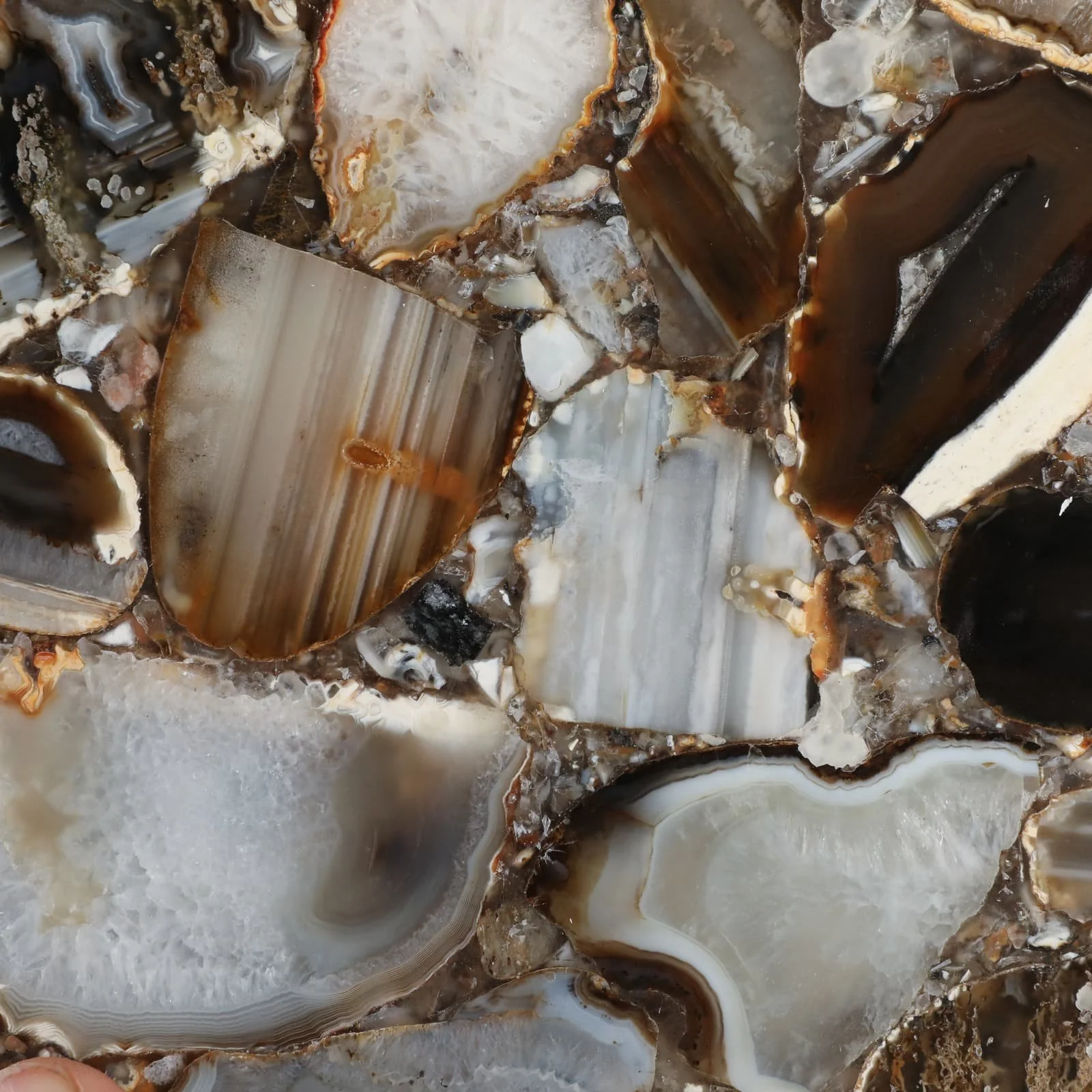 24x15" Agate Top C-table, Black/gold - Image 8