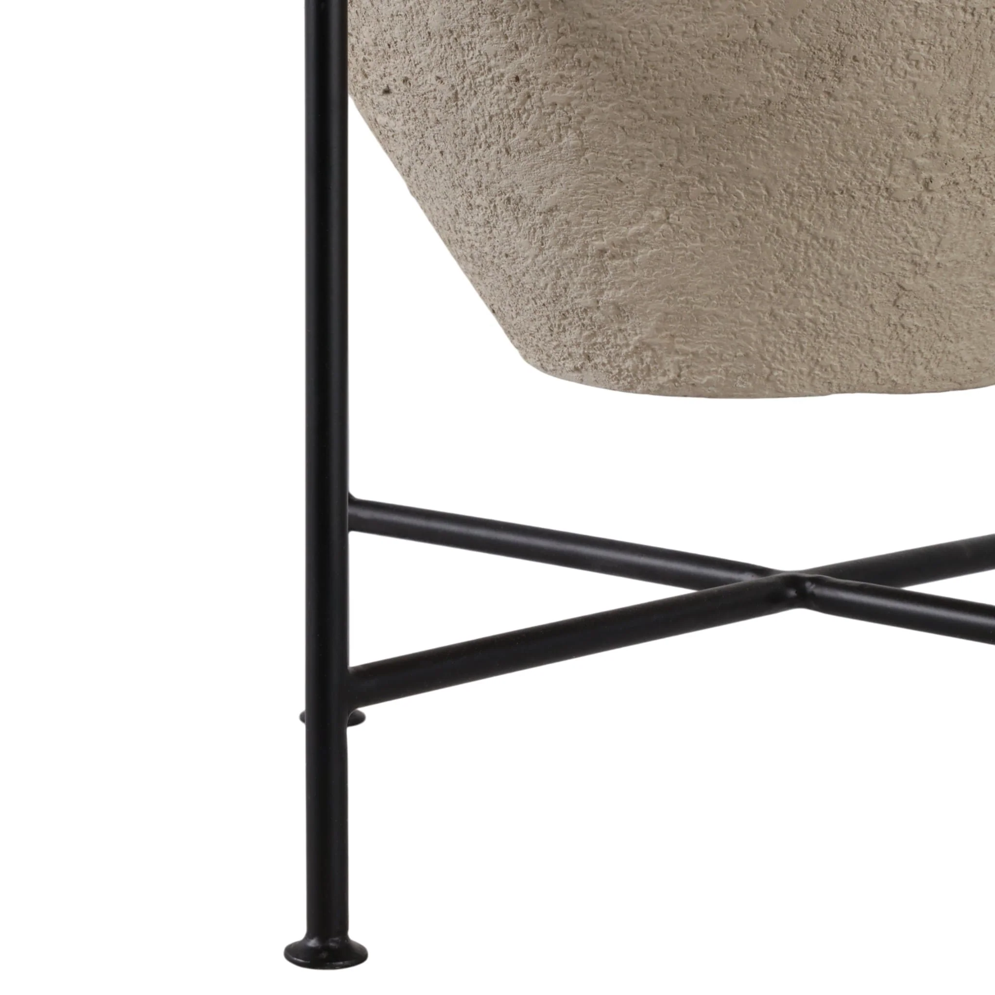 27x18" Terracotta Pot In Metal Stand, Ivory/ Black - Image 5