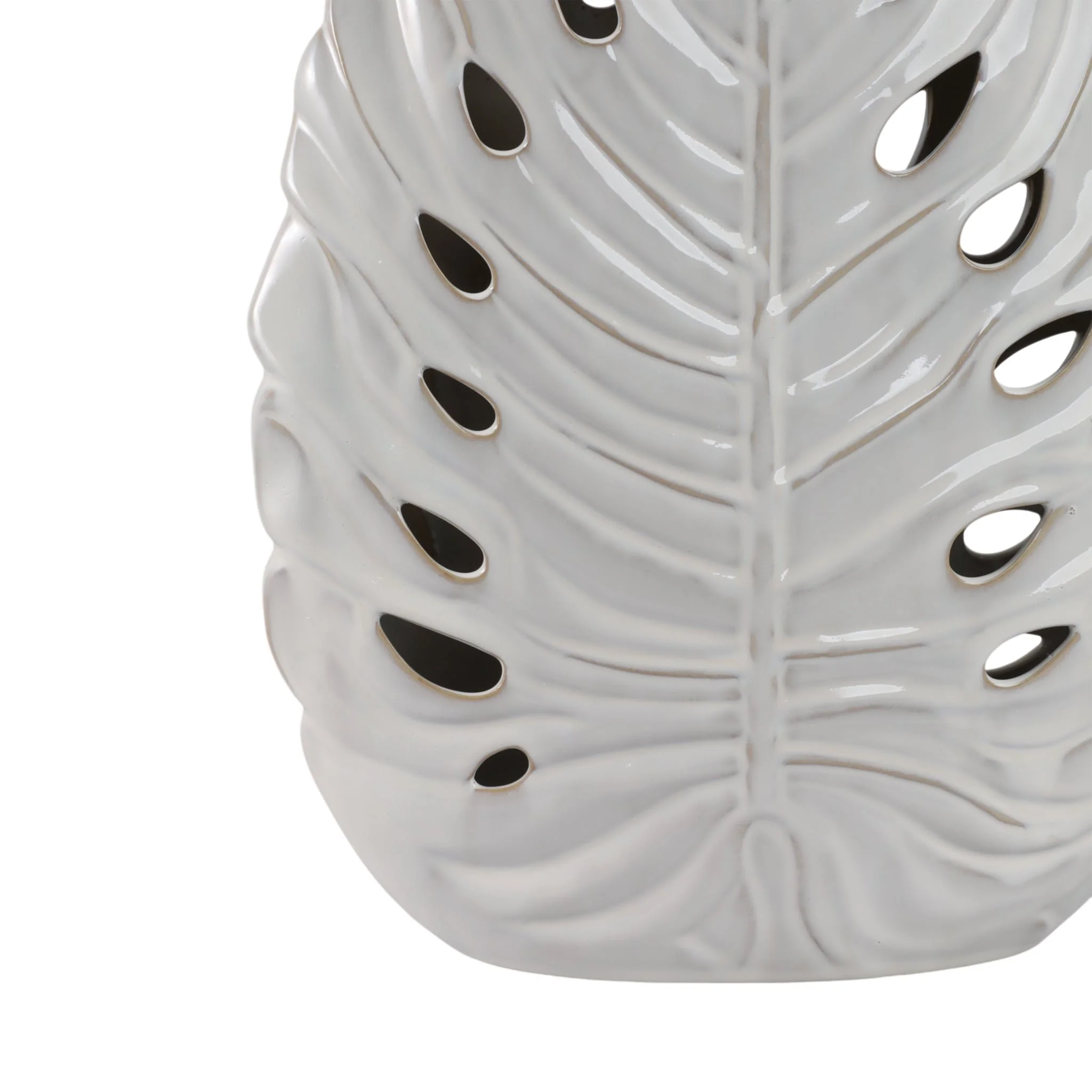 29x18" Pierced Leaf On Ceramic Lamp, White - Image 5
