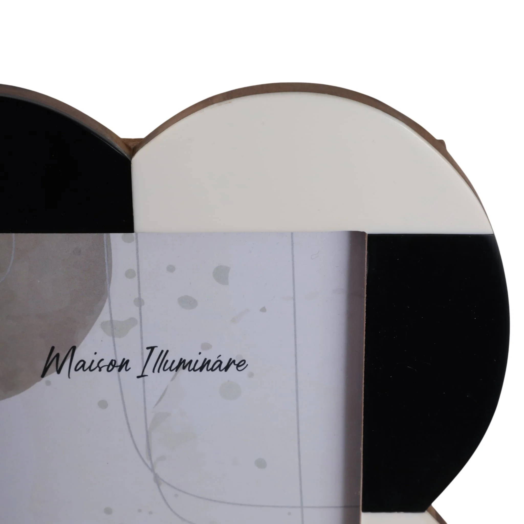 5x7 Large Scallop Photo Frame, Black/white - Image 6