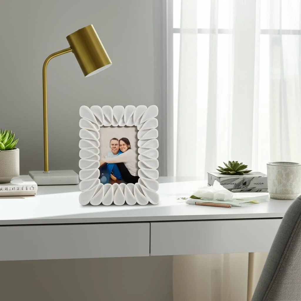 5x7" Loopy Quartz Resin Photo Frame, White - Image 4