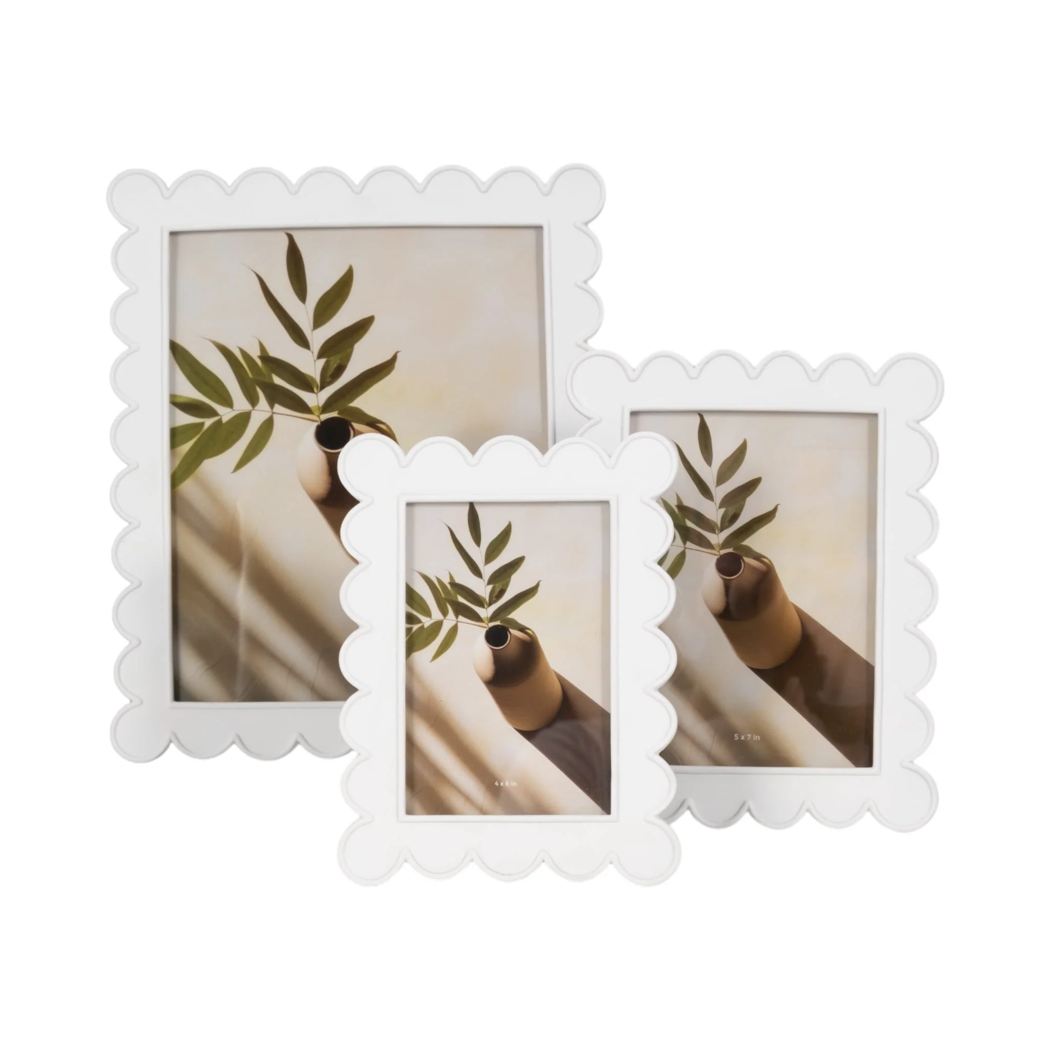 5x7 Scallop Edge Photo Frame, White - Image 6