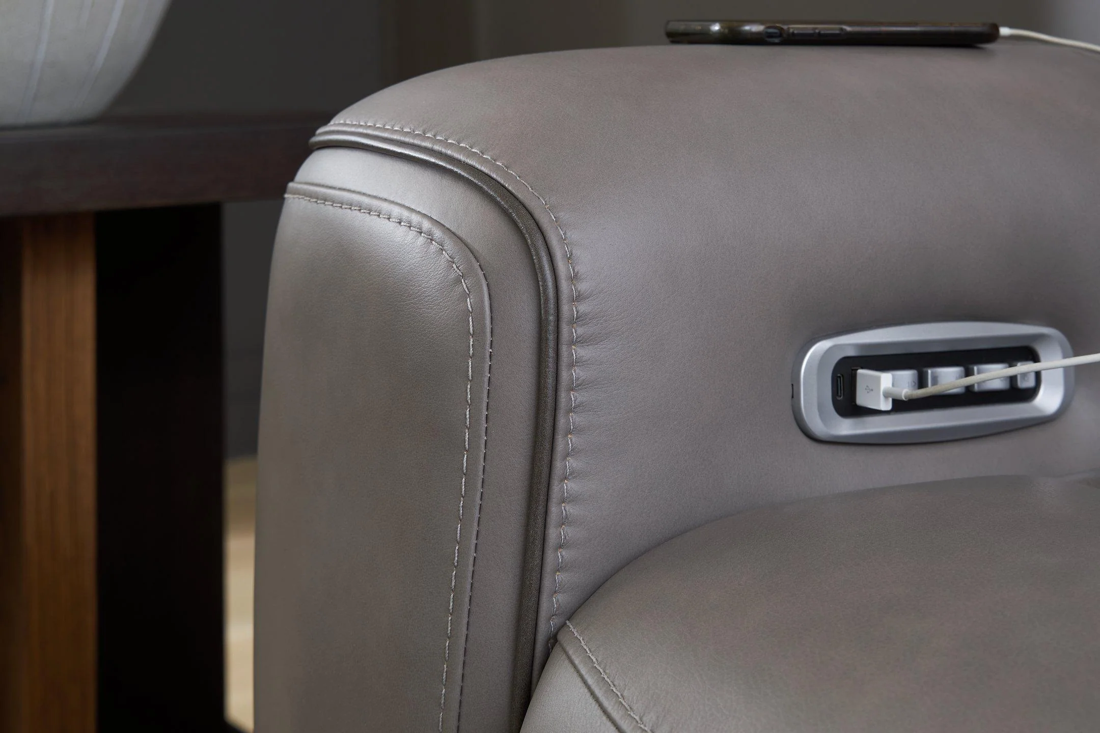 5Z-Comfort Living Room Set - Image 8