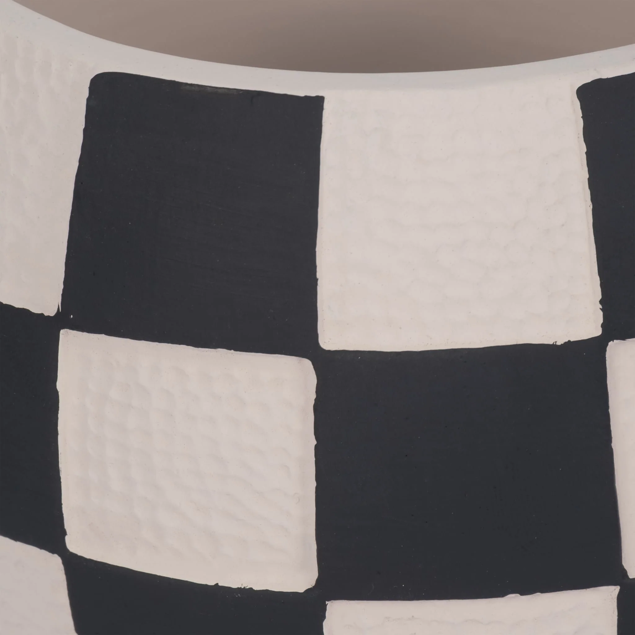 7" Checkerboard Rounded Planter, Black/white - Image 4