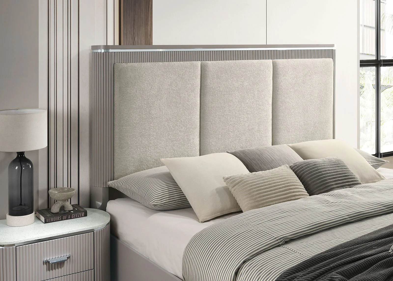 Aldridge Queen Bed, Light Gray - Image 2