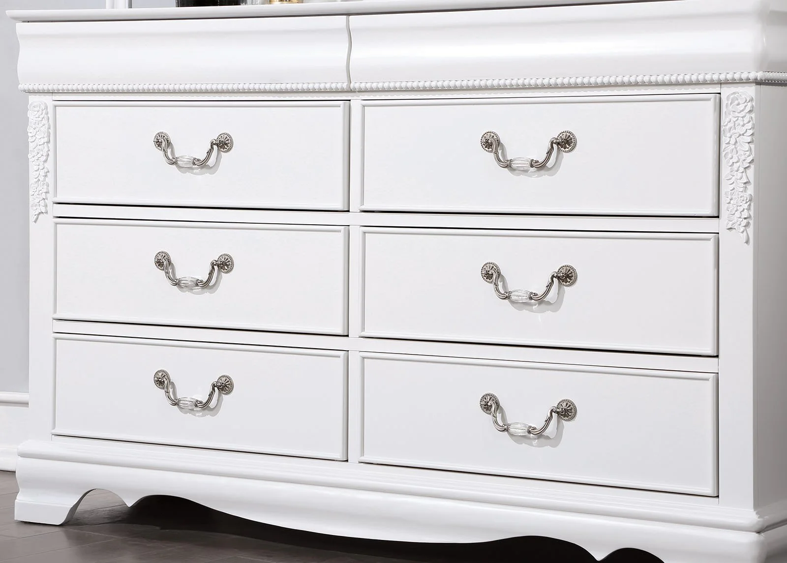 Alecia 4 Pc. Full Bedroom Set - Image 2
