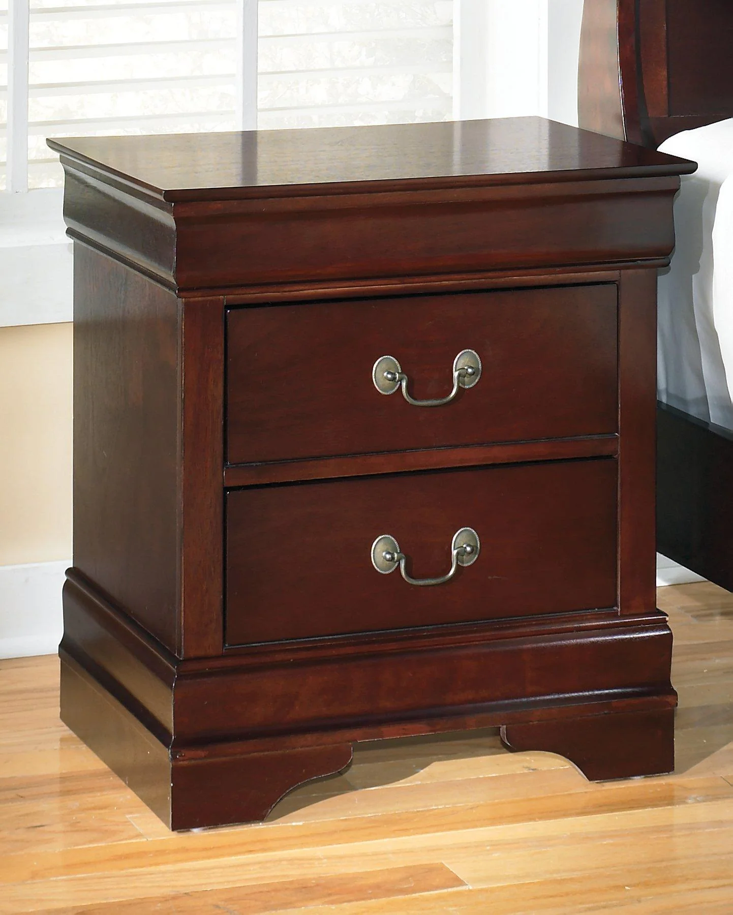 Alisdair Bedroom Set - Image 24