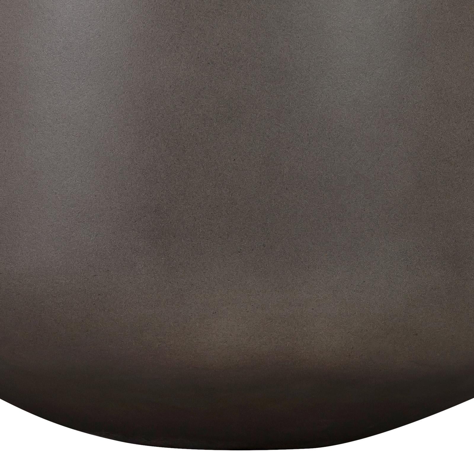 Amethyst Large Round Lightweight Concrete Indoor or Outdoor Planter in gray - Image 3