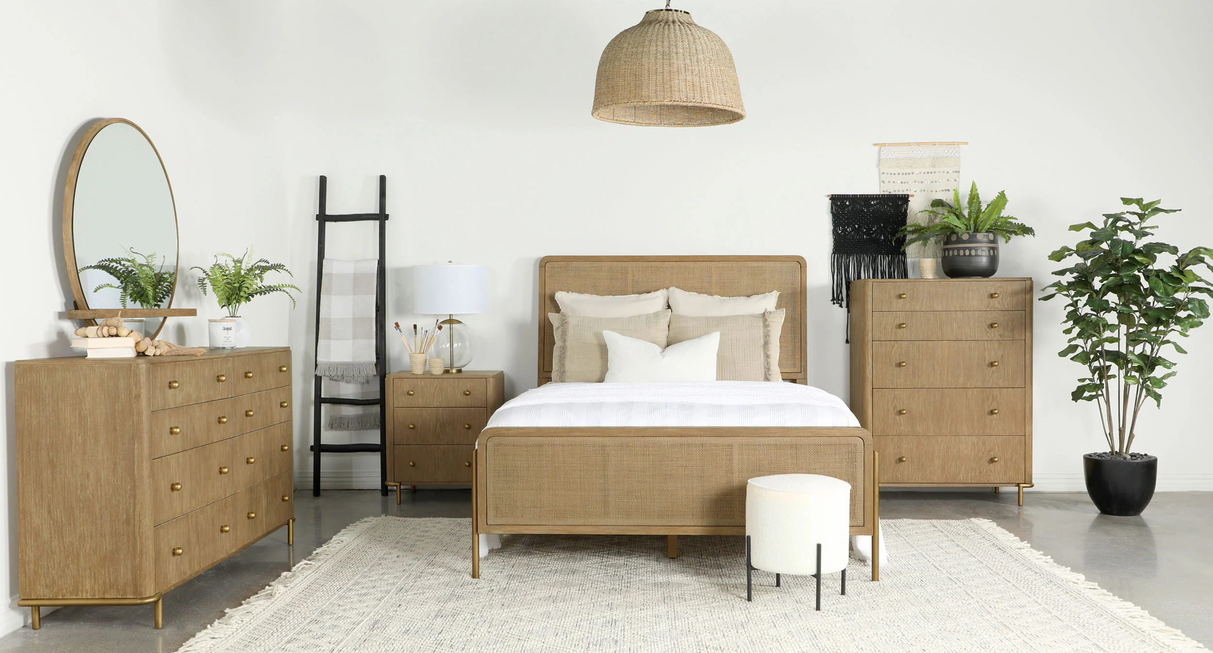 Arini Panel Bed - Image 22