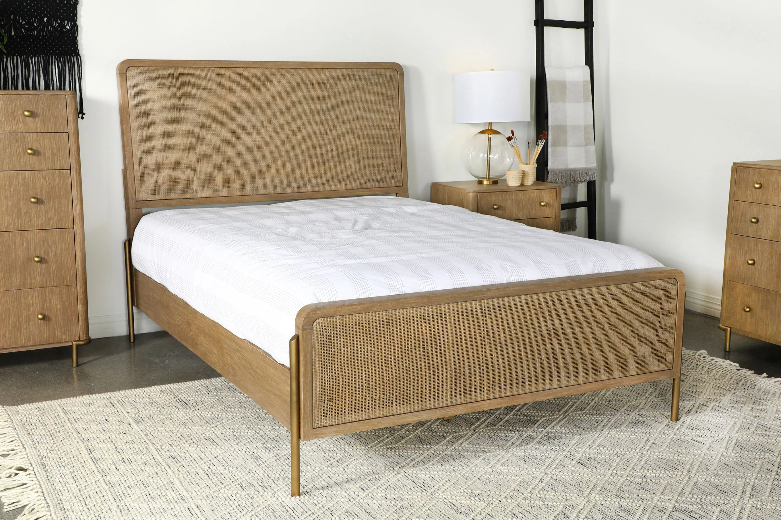 Arini Panel Bed - Image 24