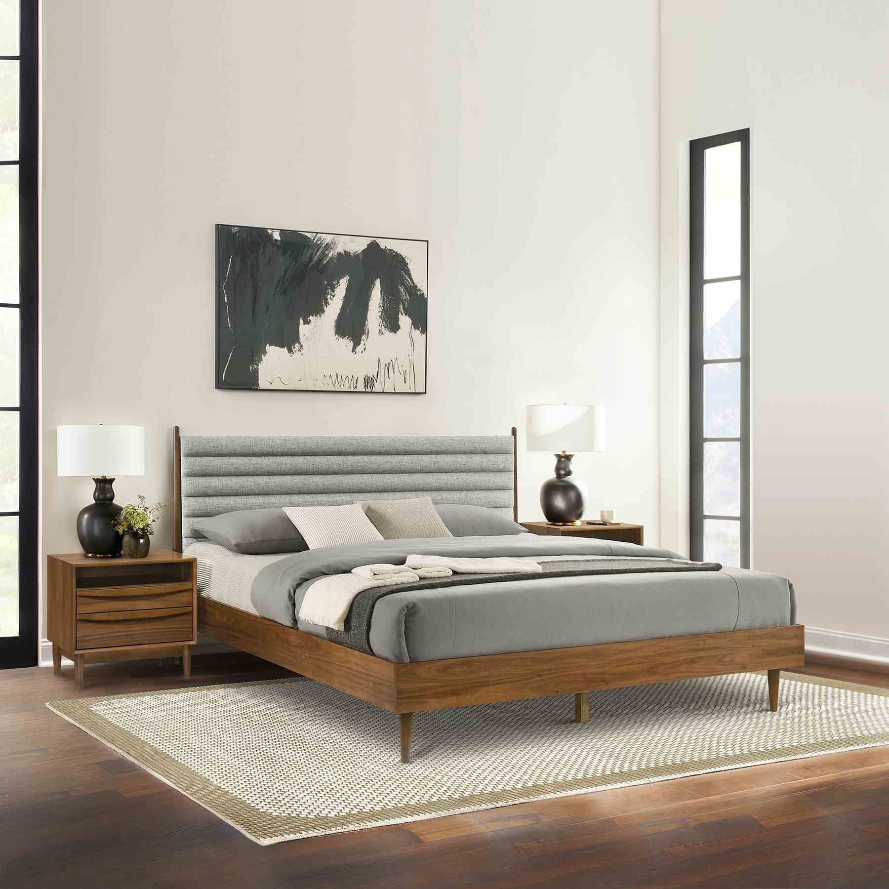 Artemio King 3 Piece Wood Bedroom Set in Walnut Finish - Image 11