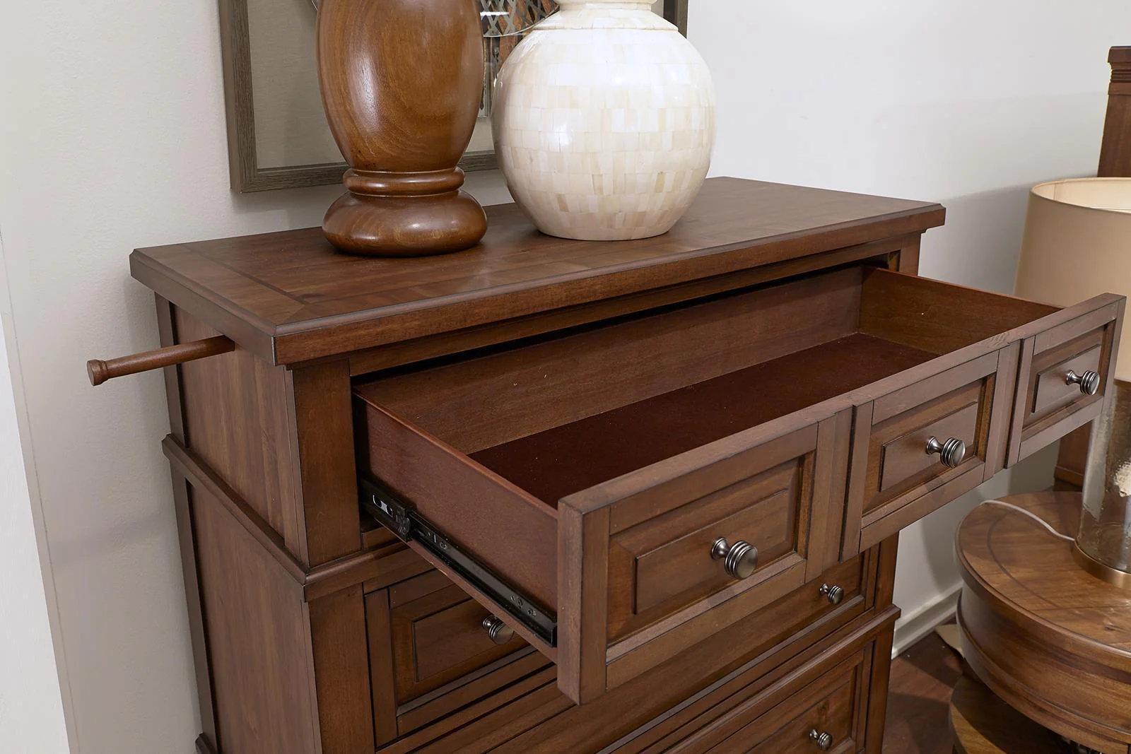 Aspenhome Furniture Thornton 5 Drawer Chest in Sienna - Image 3