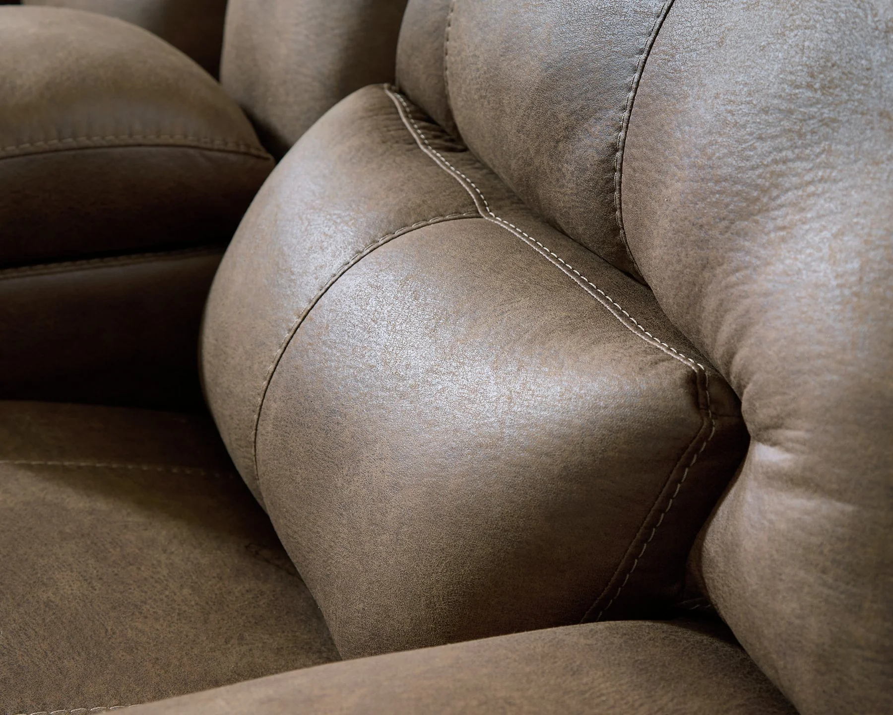 Beckley Place Power Reclining Sofa - Image 10