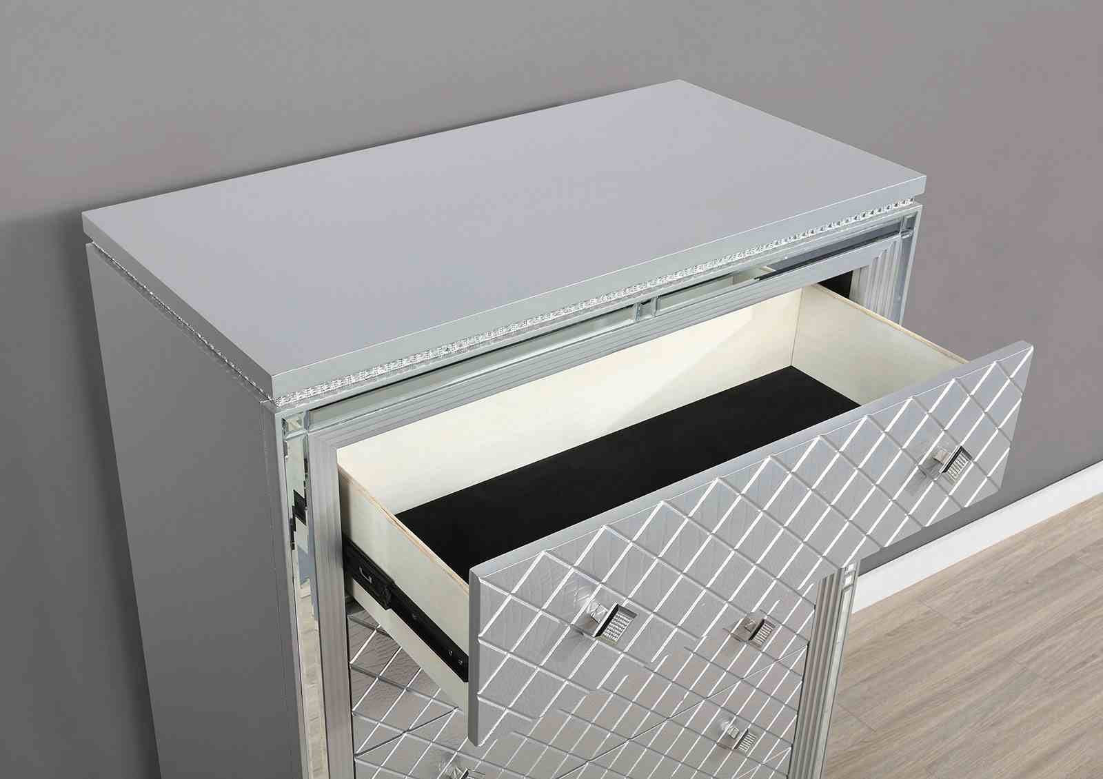 Belleterre Chest, Silver - Image 3