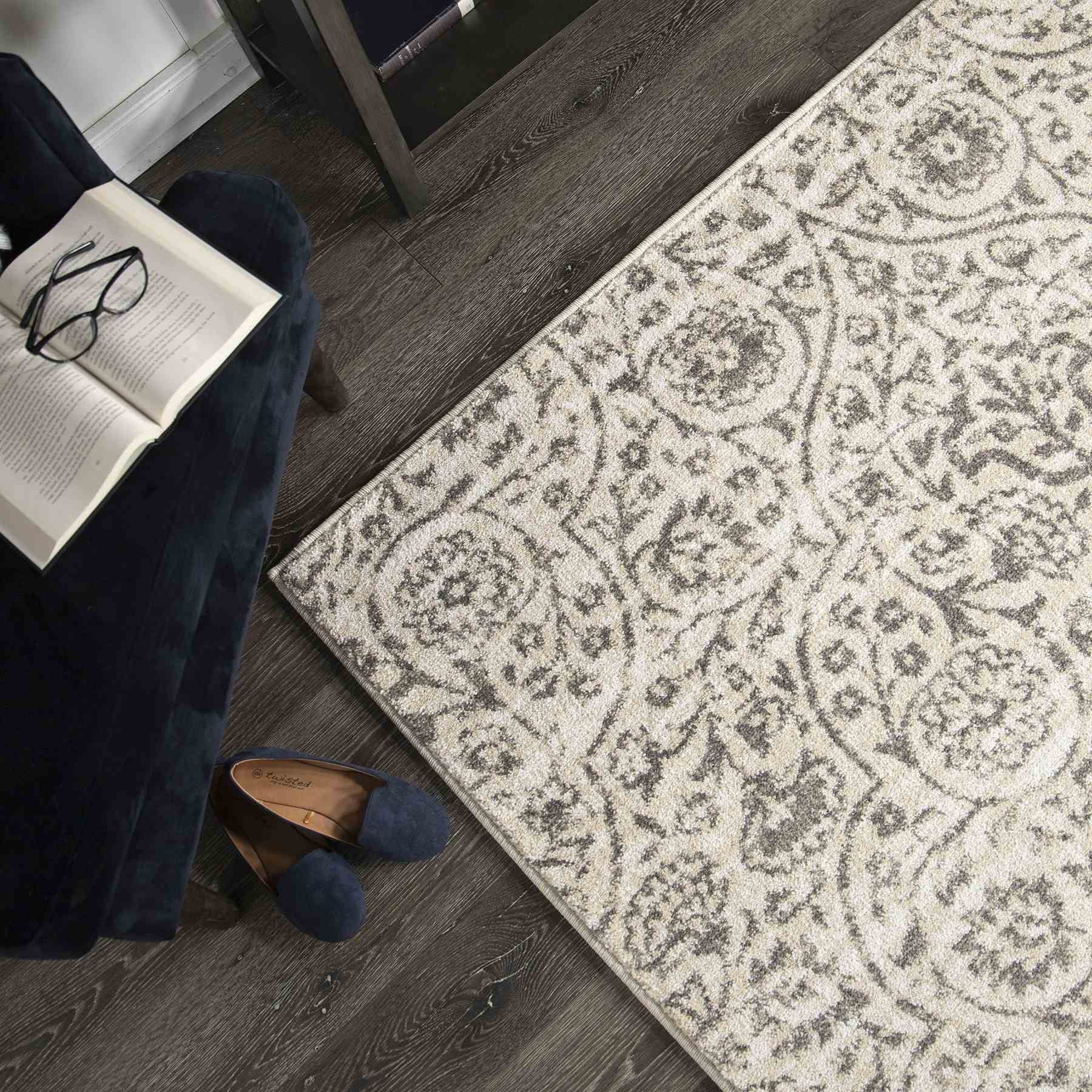 Berkeley Contemporary 5x8 Area Rug in Cream/Gray - Image 7