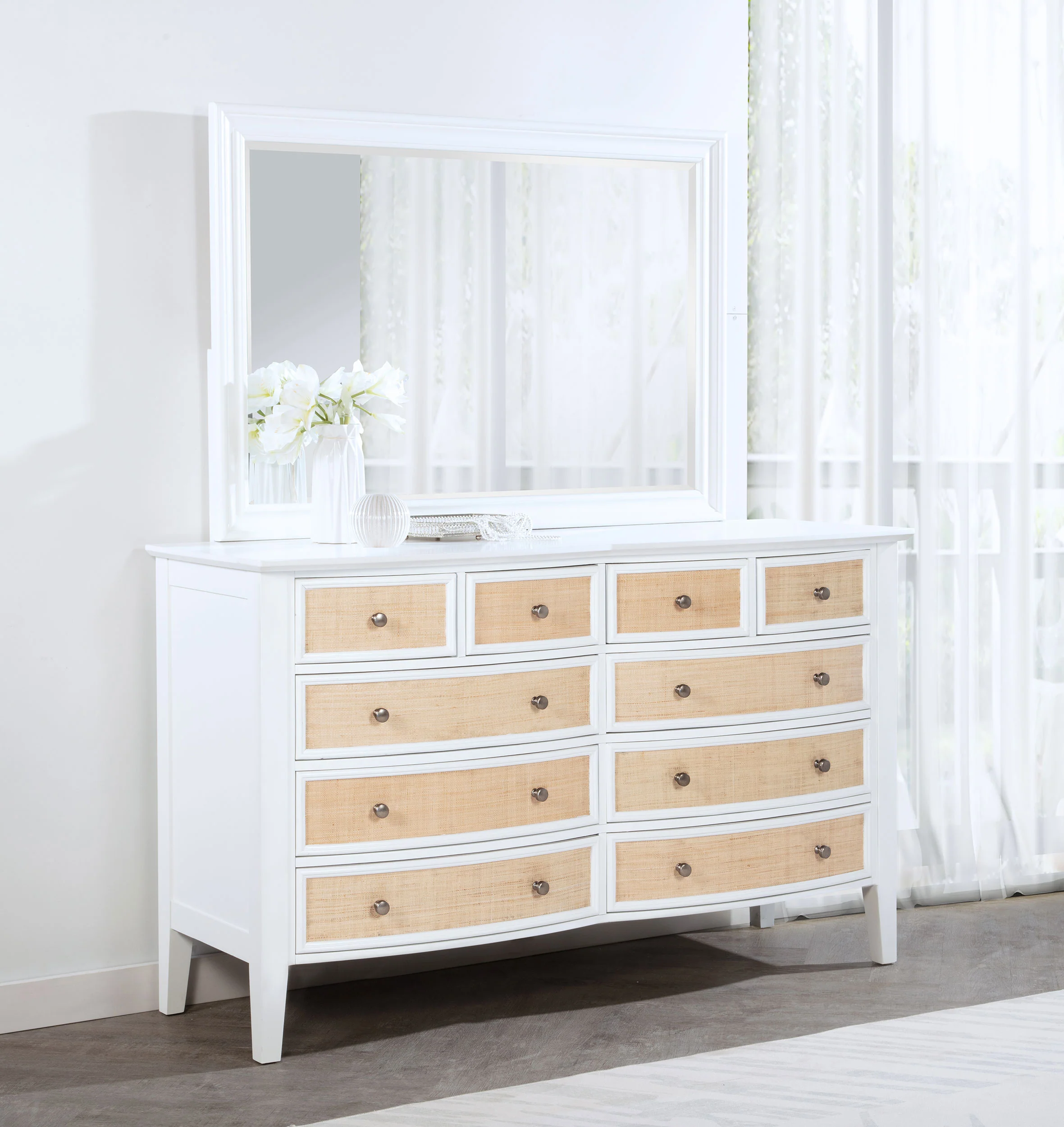 Bexhill Dresser with Mirror - Image 2