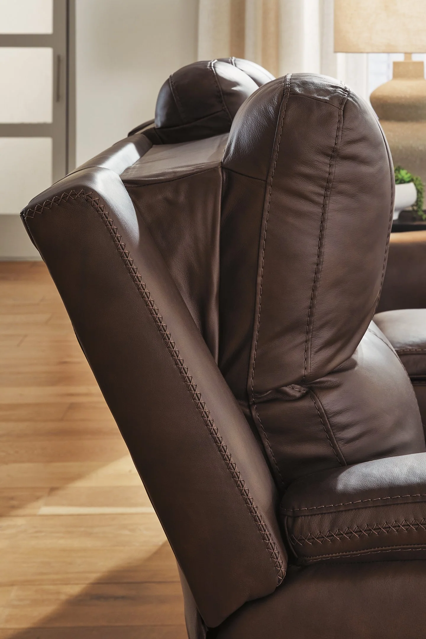Bleckley Power Reclining Loveseat with Console - Image 8