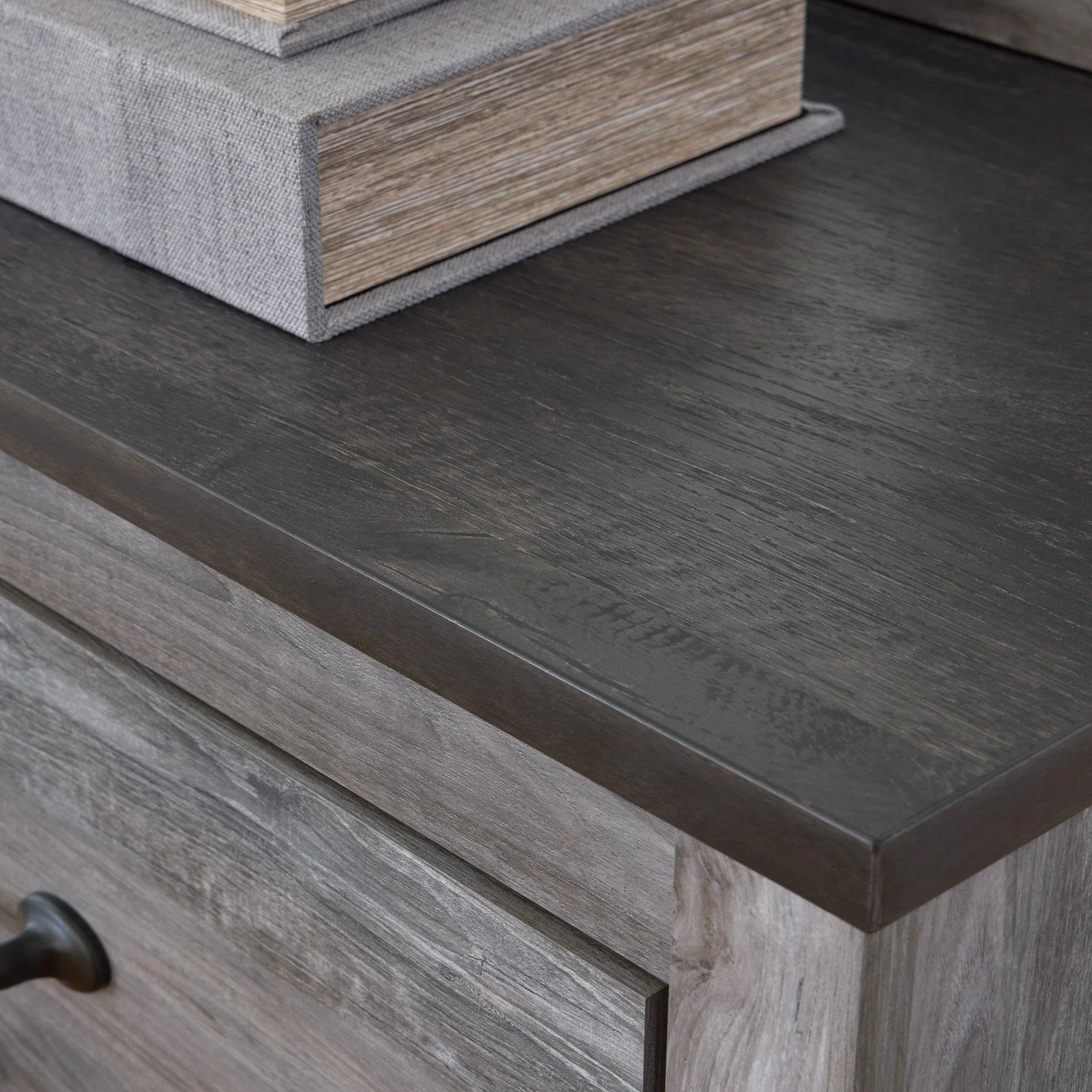 Bronyan Bedroom Set - Image 31