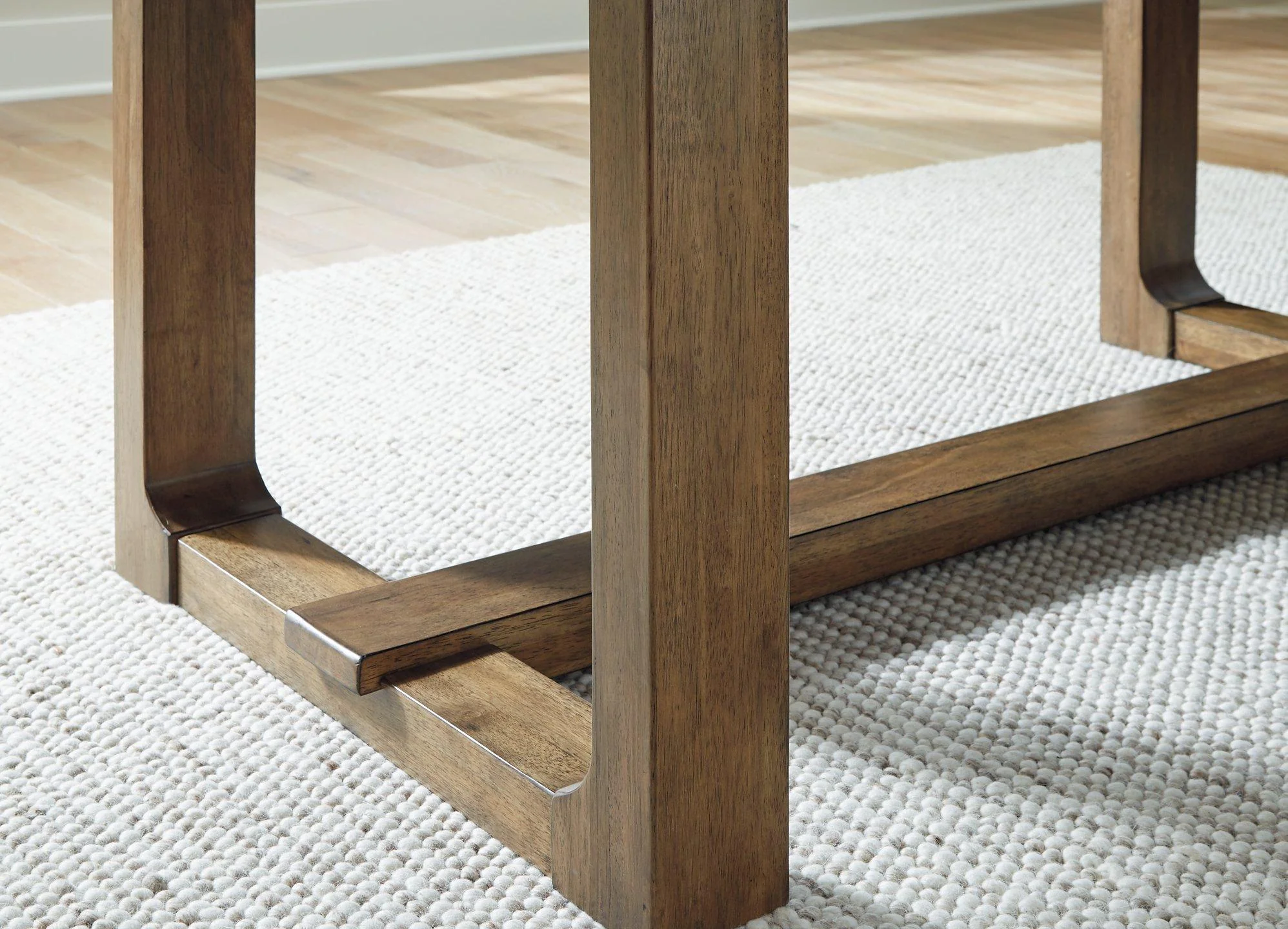 Cabalynn Dining Room Set - Image 6