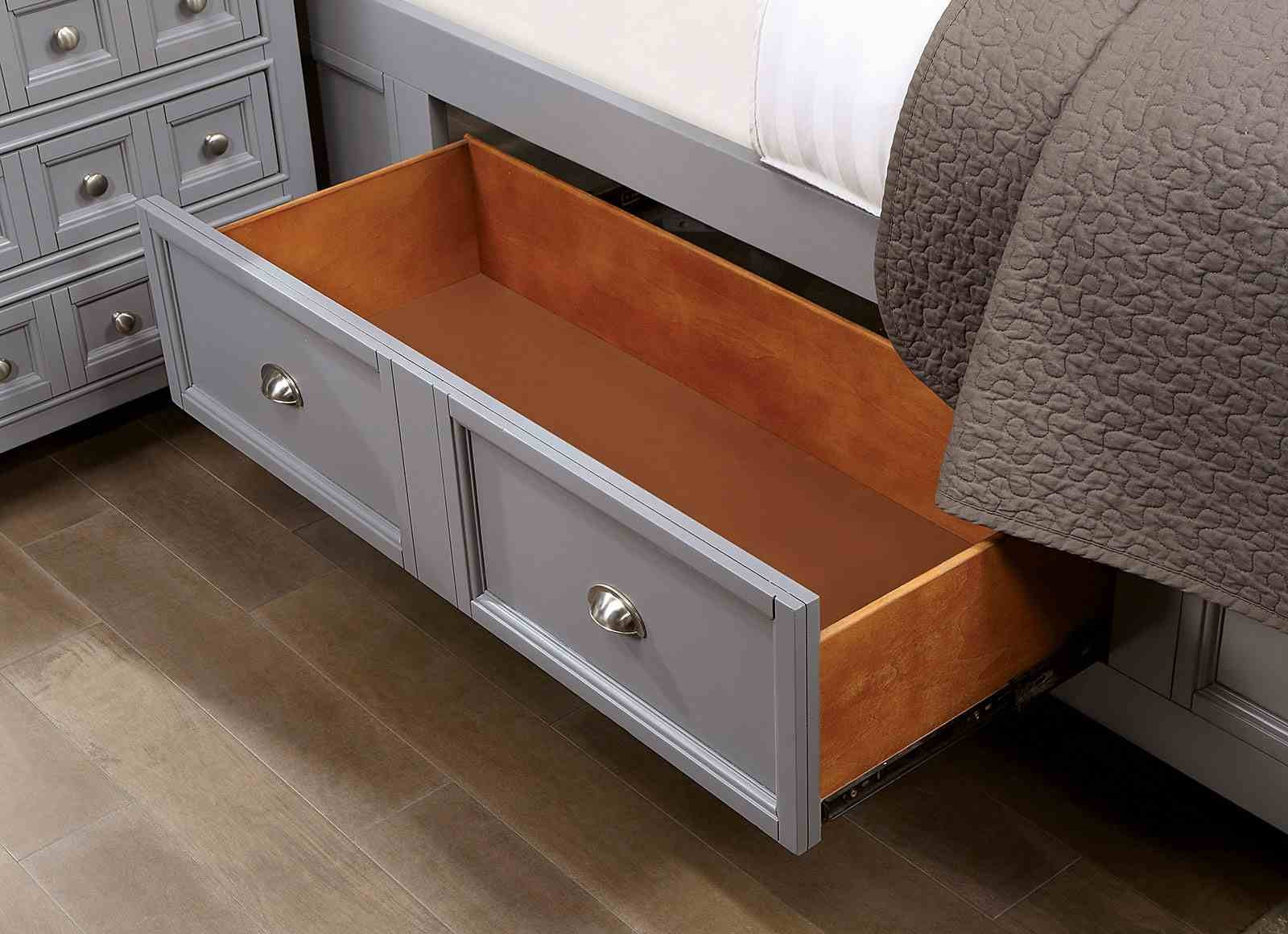 Castlile 4 Pc. Twin Bedroom Set - Image 3