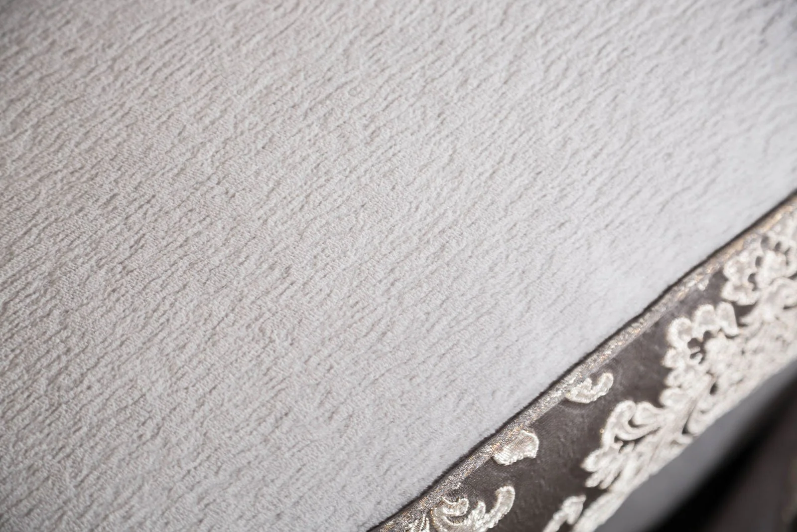 Catalonia Sofa, Beige/Dark Cherry - Image 3
