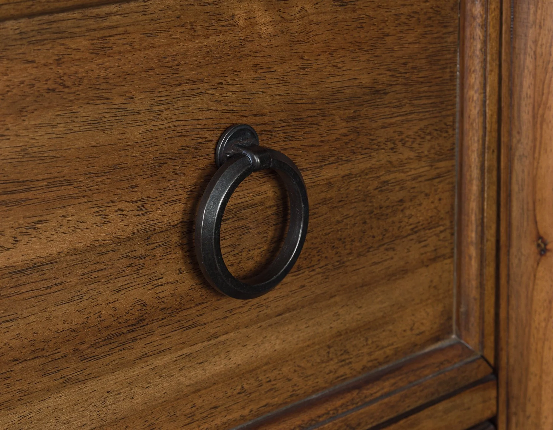 Chadworth Dresser and Mirror - Image 6