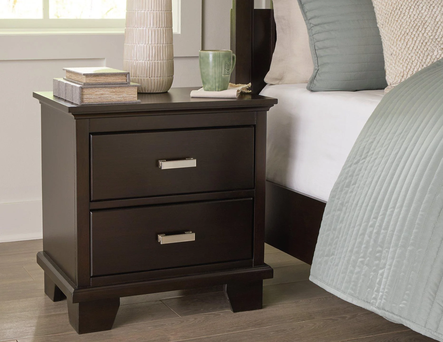 Covetown Bedroom Package - Image 36