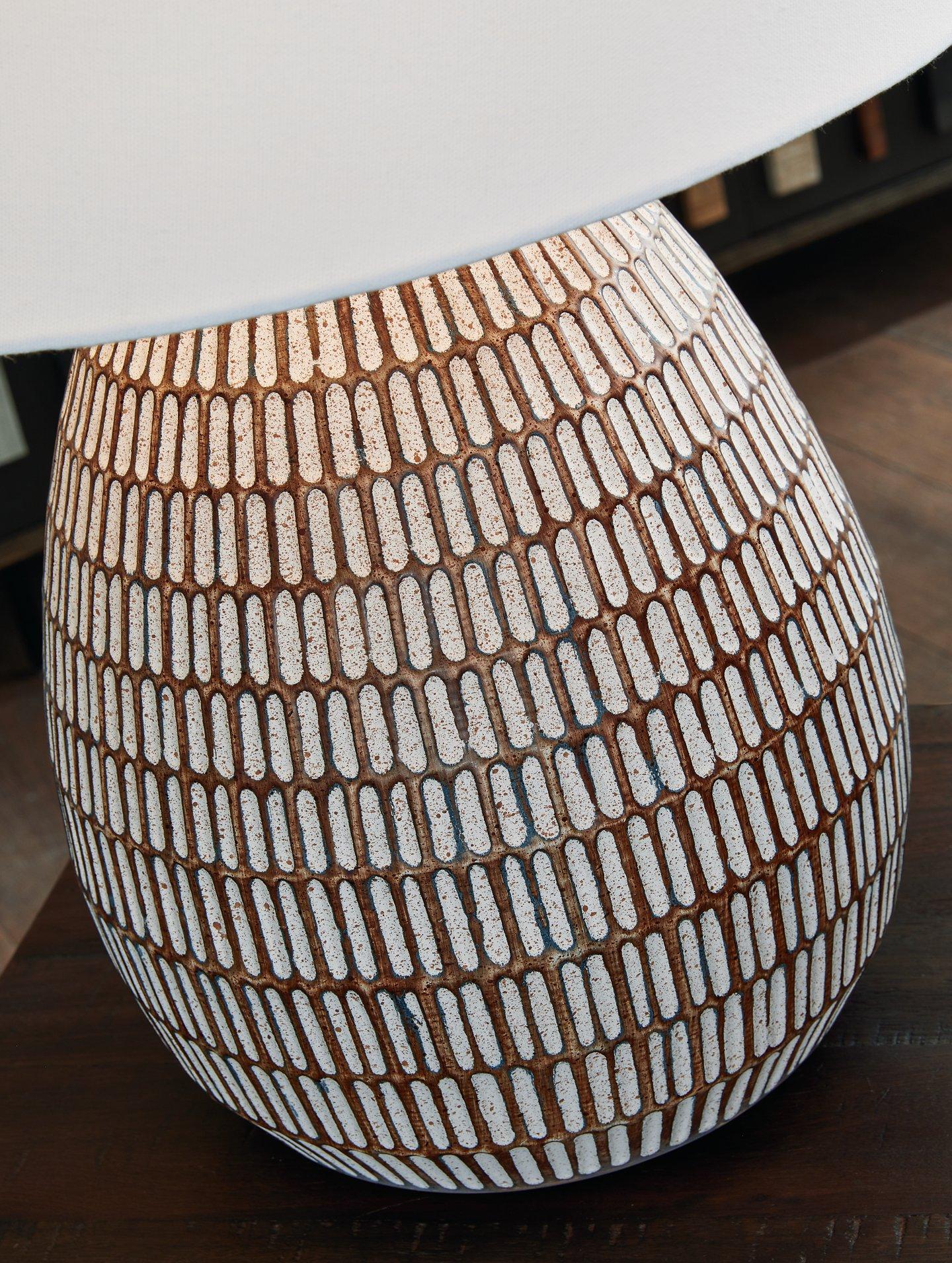 Darrich Lamp Set - Image 5