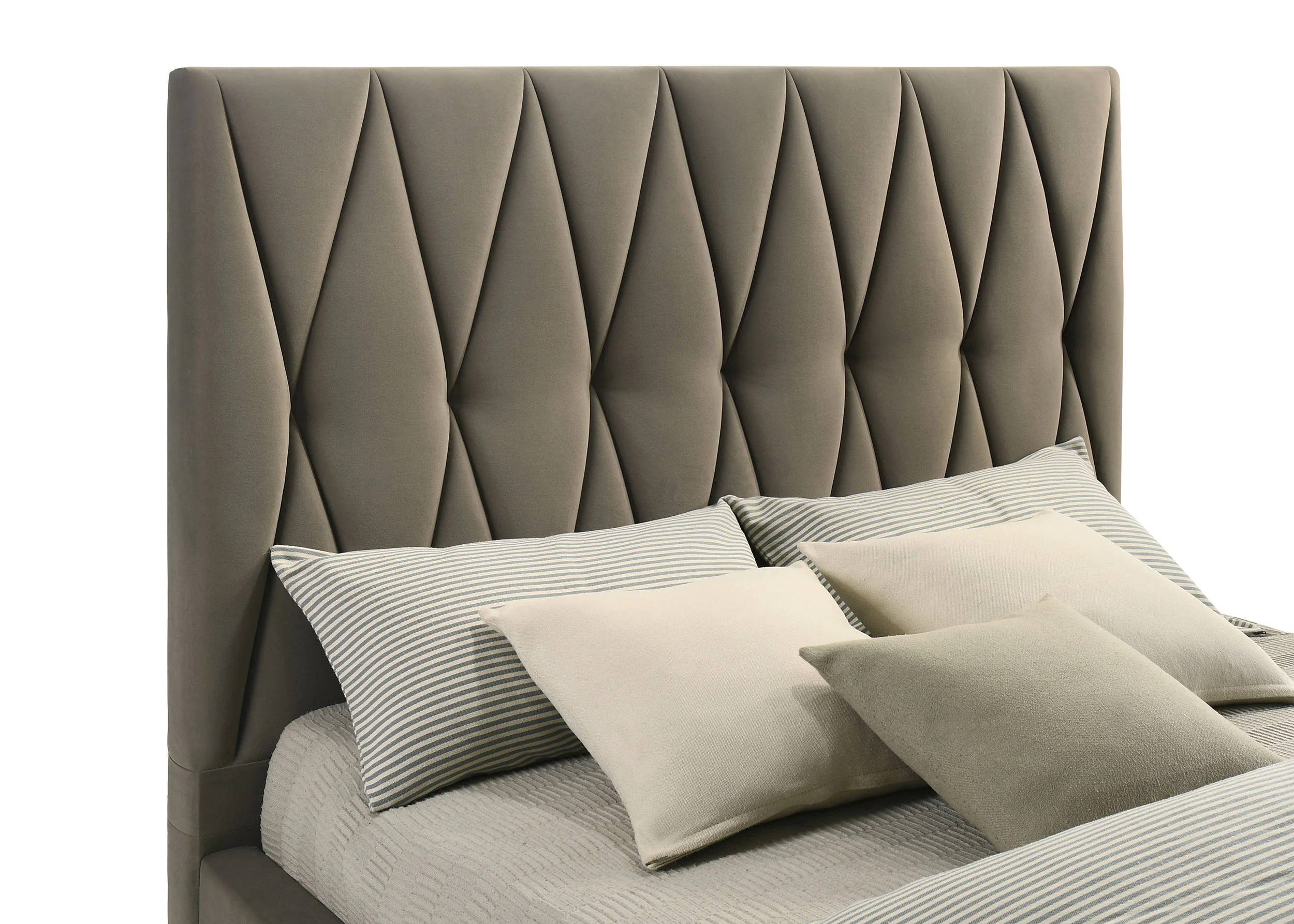 Delsea Panel Platform Bed - Image 16