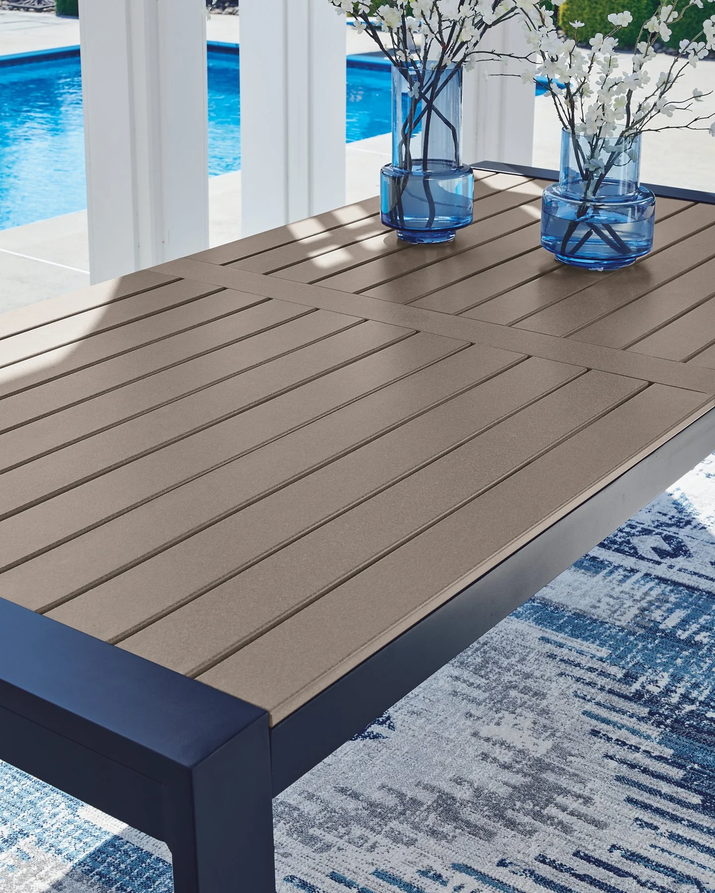 East Beach Outdoor Dining Set - Image 3