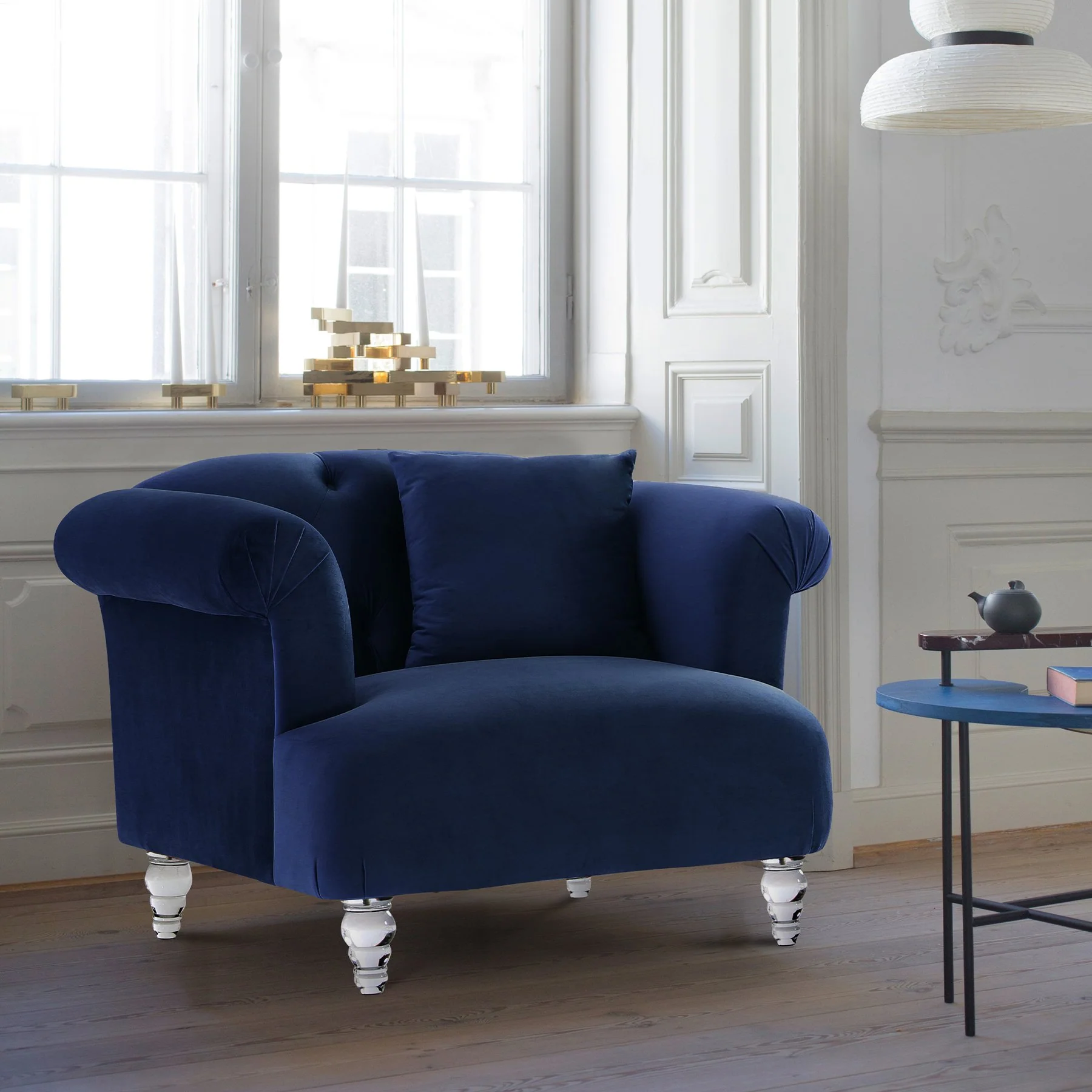 Elegance Contemporary Chair in Blue Velvet with Acrylic Legs - Image 4