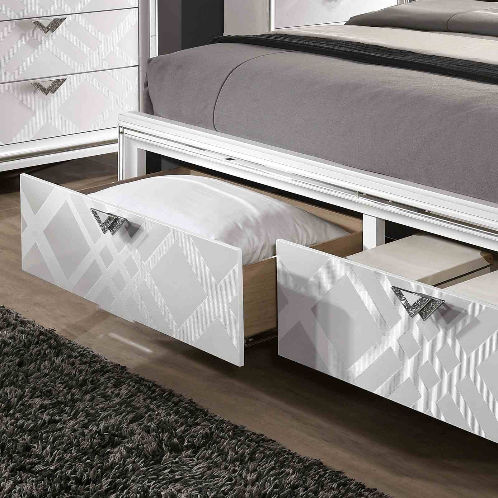 Emmeline 5 Pc. Queen Bedroom Set w/ 2NS - Image 2