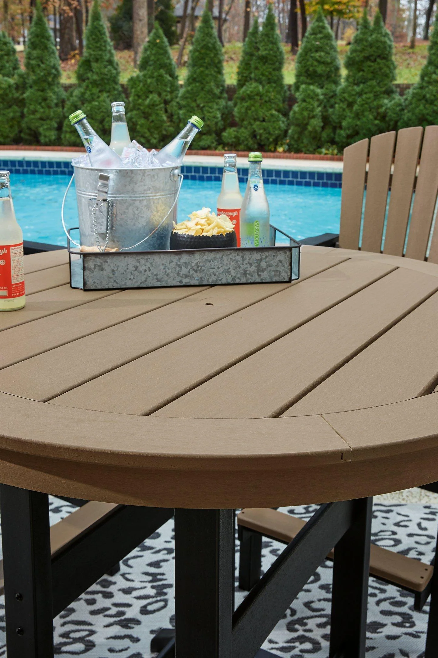 Fairen Trail Outdoor Dining Set - Image 9