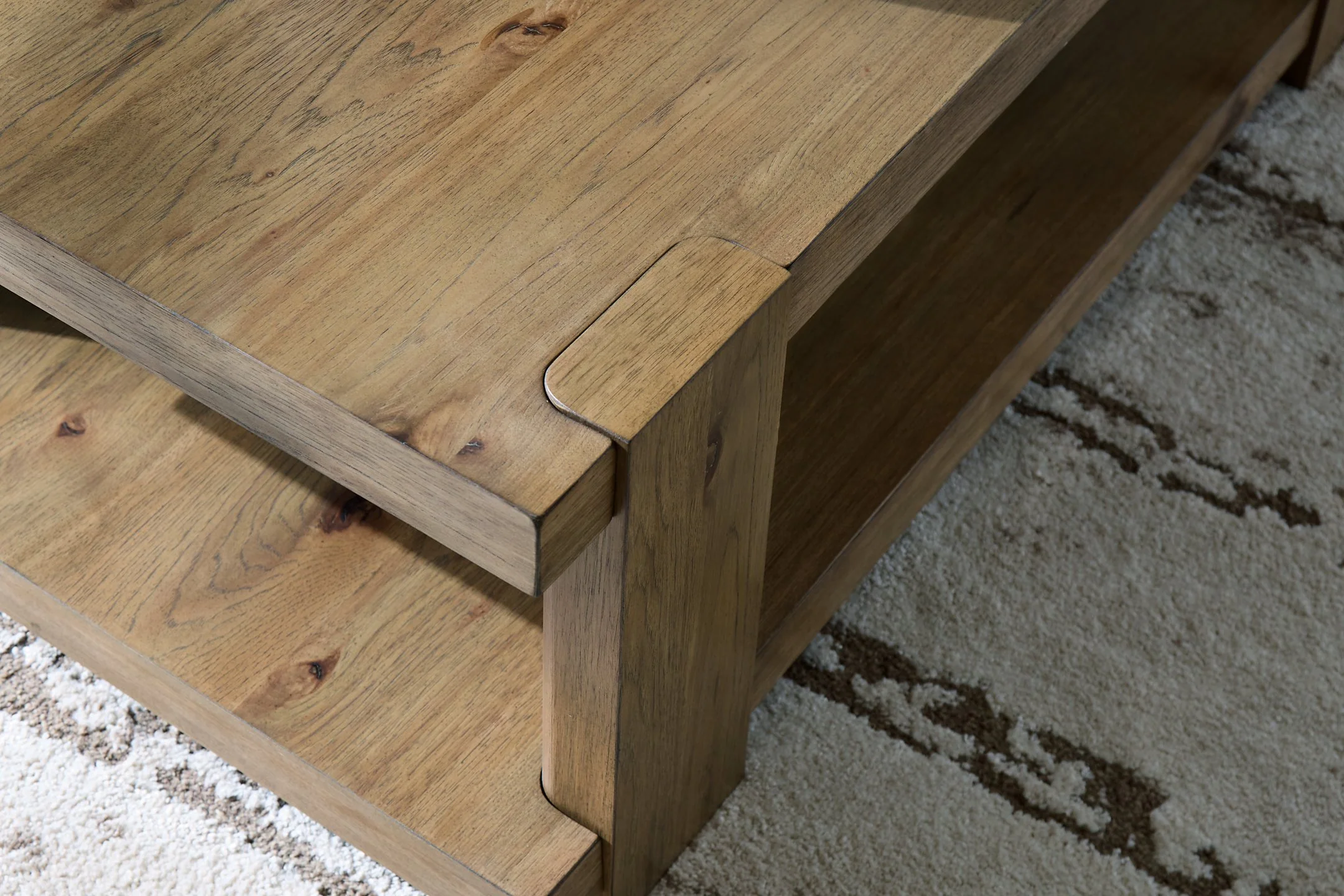 Flangren Coffee Table - Image 7