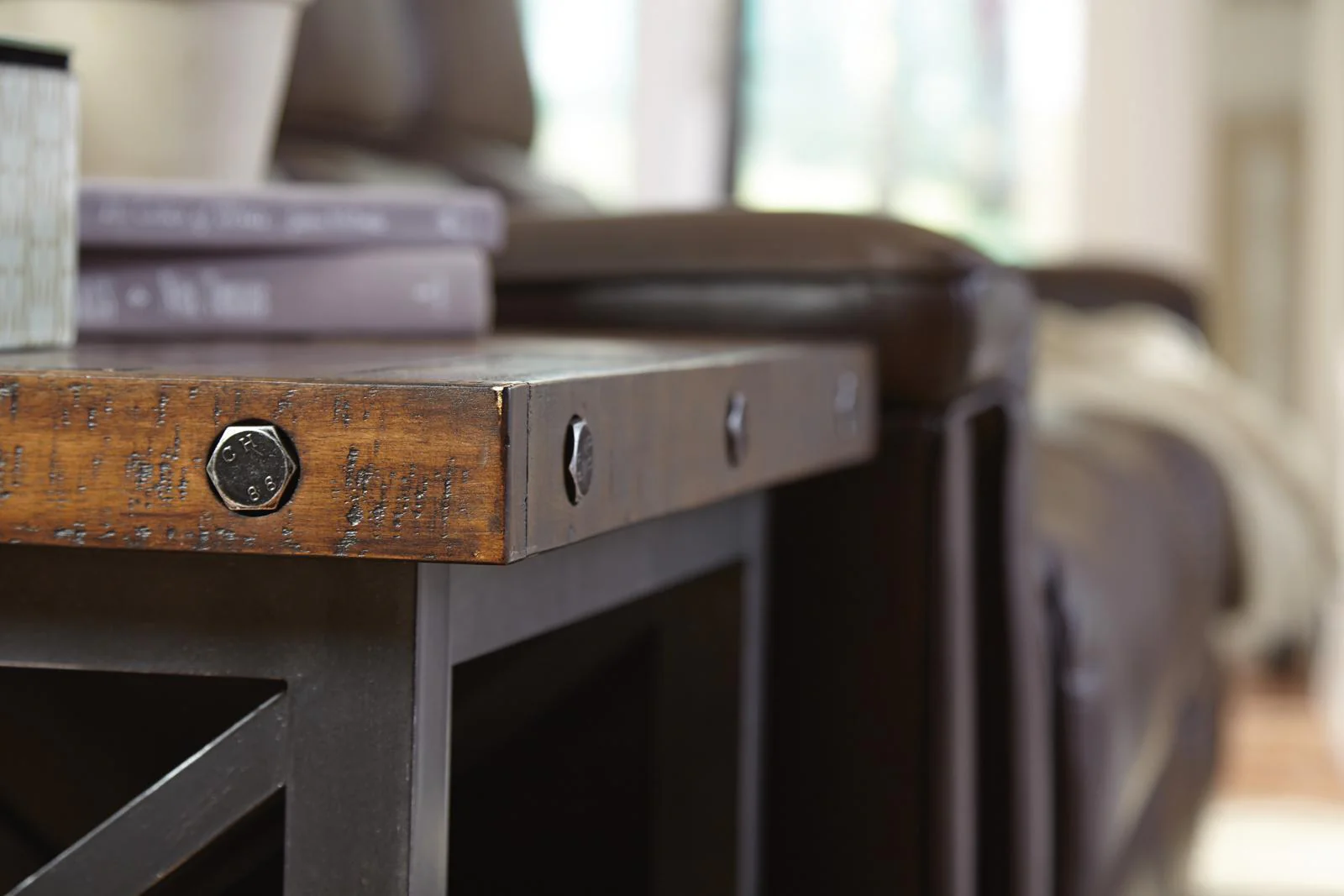 Flexsteel Carpenter Lamp Table in Rustic Brown - Image 3