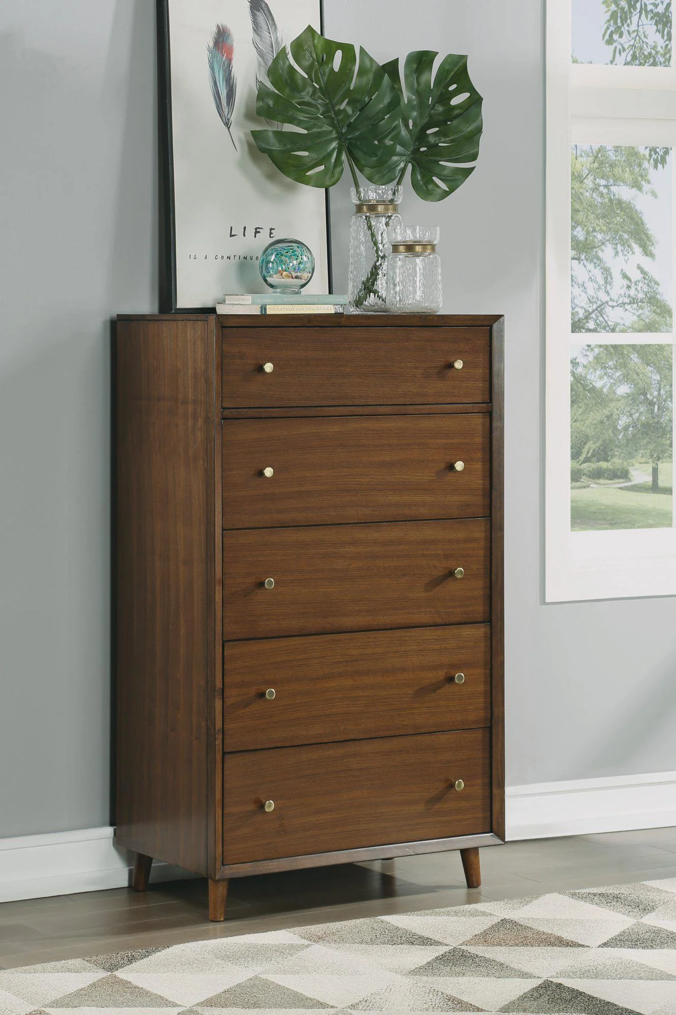 Flexsteel Wynwood Ludwig Drawer Chest in Medium Brown - Image 4