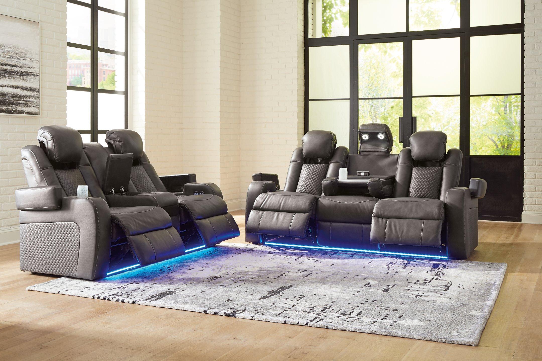 Fyne-Dyme Living Room Set - Image 4