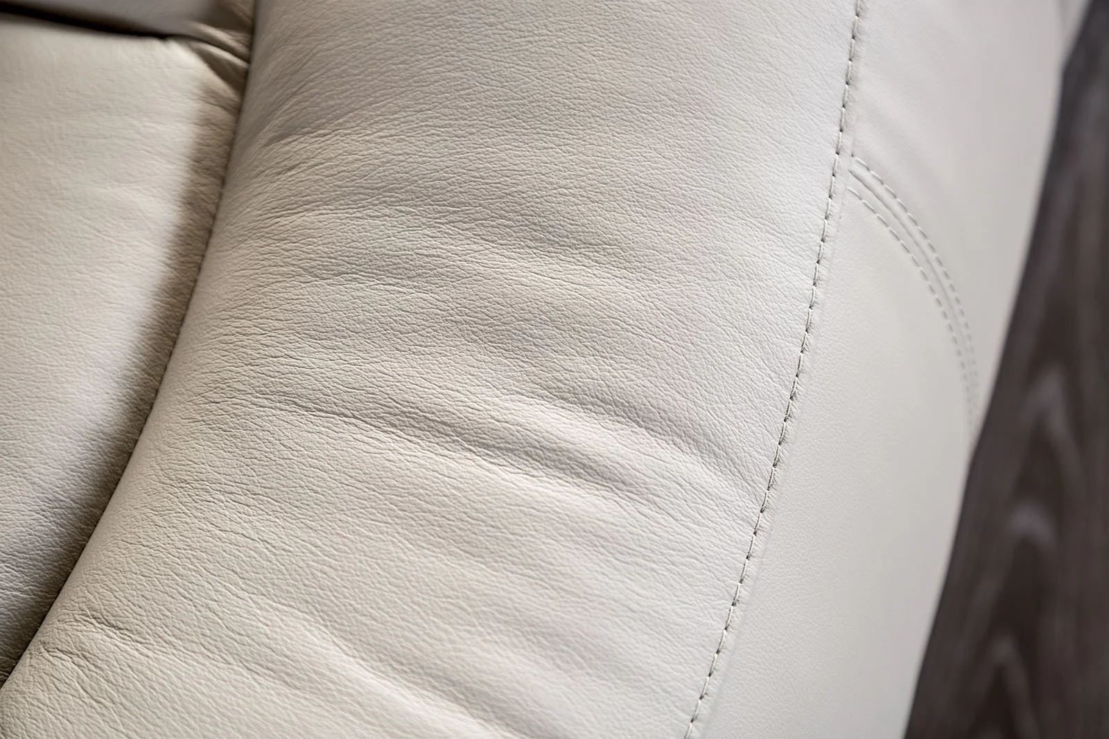 Glarus Loveseat, Off-White - Image 4