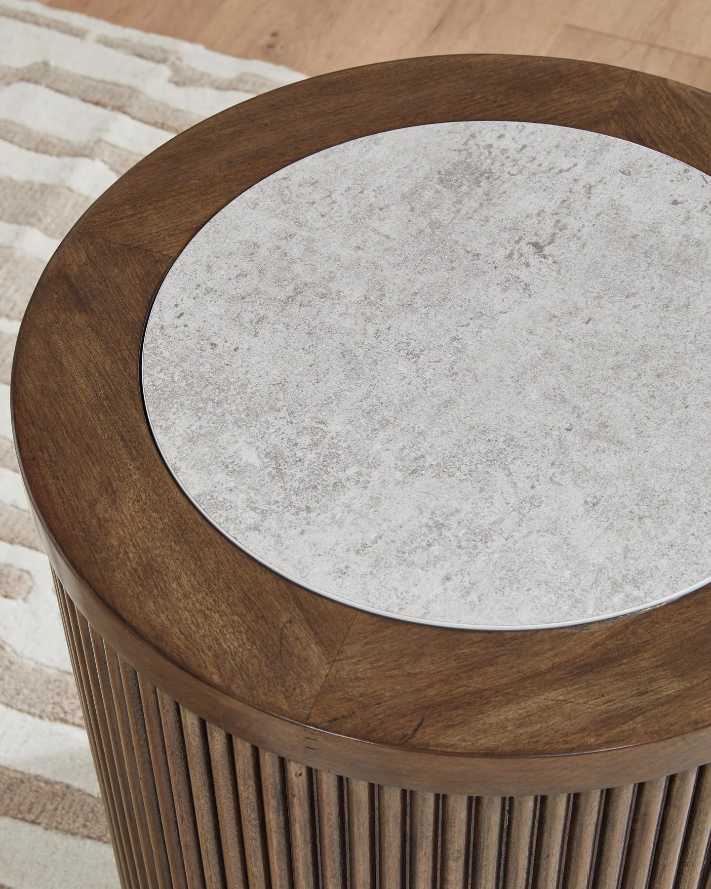 Hadonna End Table - Image 6