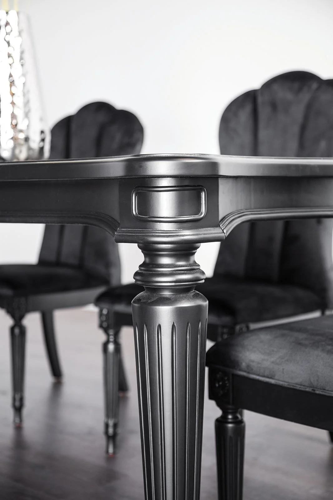 Hannoria 7 Pc. Dining Table Set - Image 2