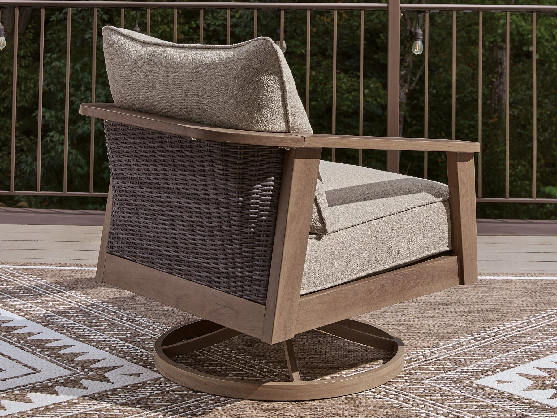Harmony Headlands Outdoor Swivel Lounge with Cushion - Image 7