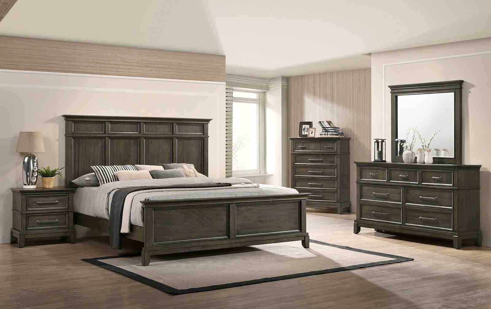 Houston 5 Pc. Queen Bedroom Set w/ 2NS