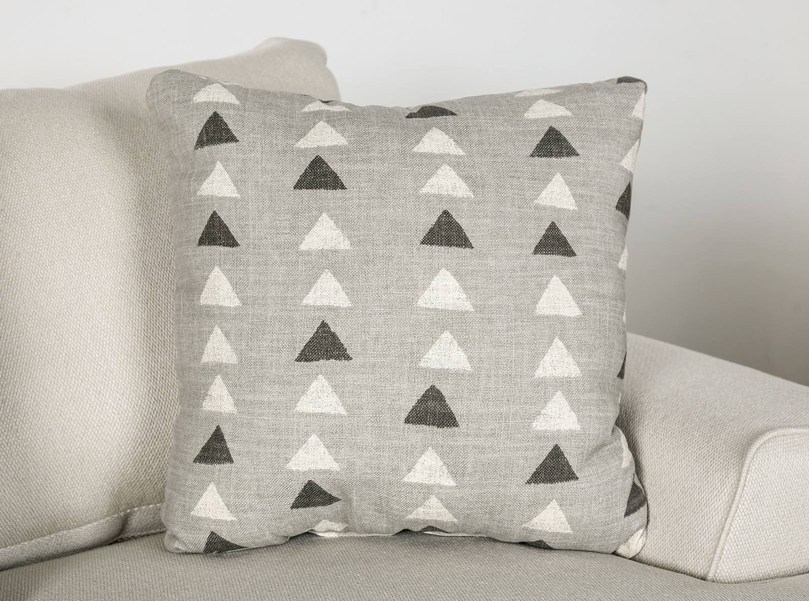 Hyde Park Sofa+Loveseat - Image 3