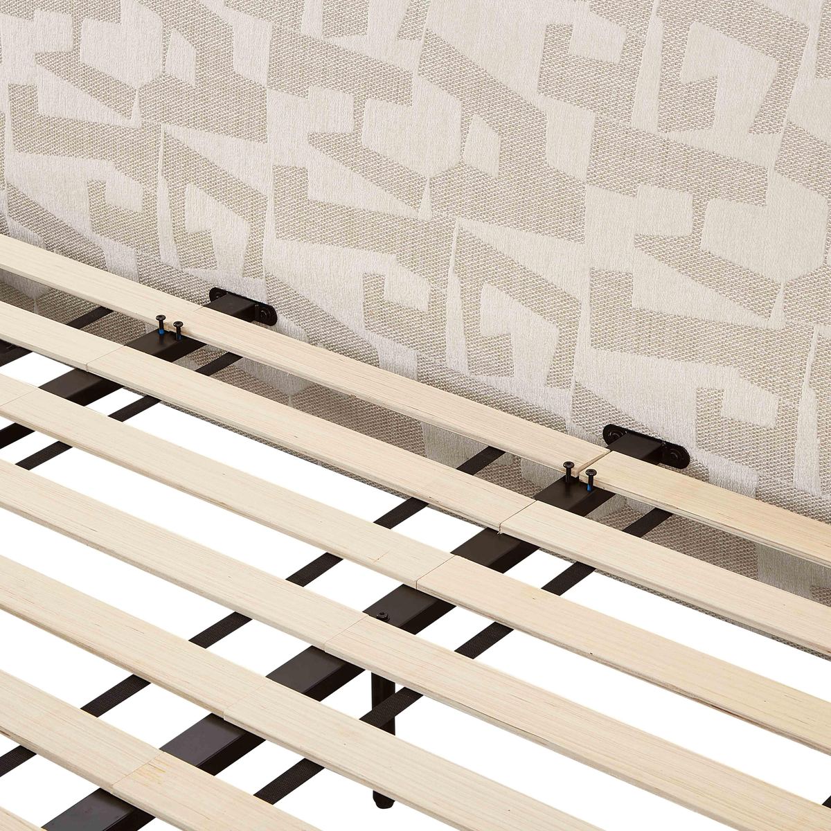 Isla Cream Jacquard Pattern King Bed - Image 9