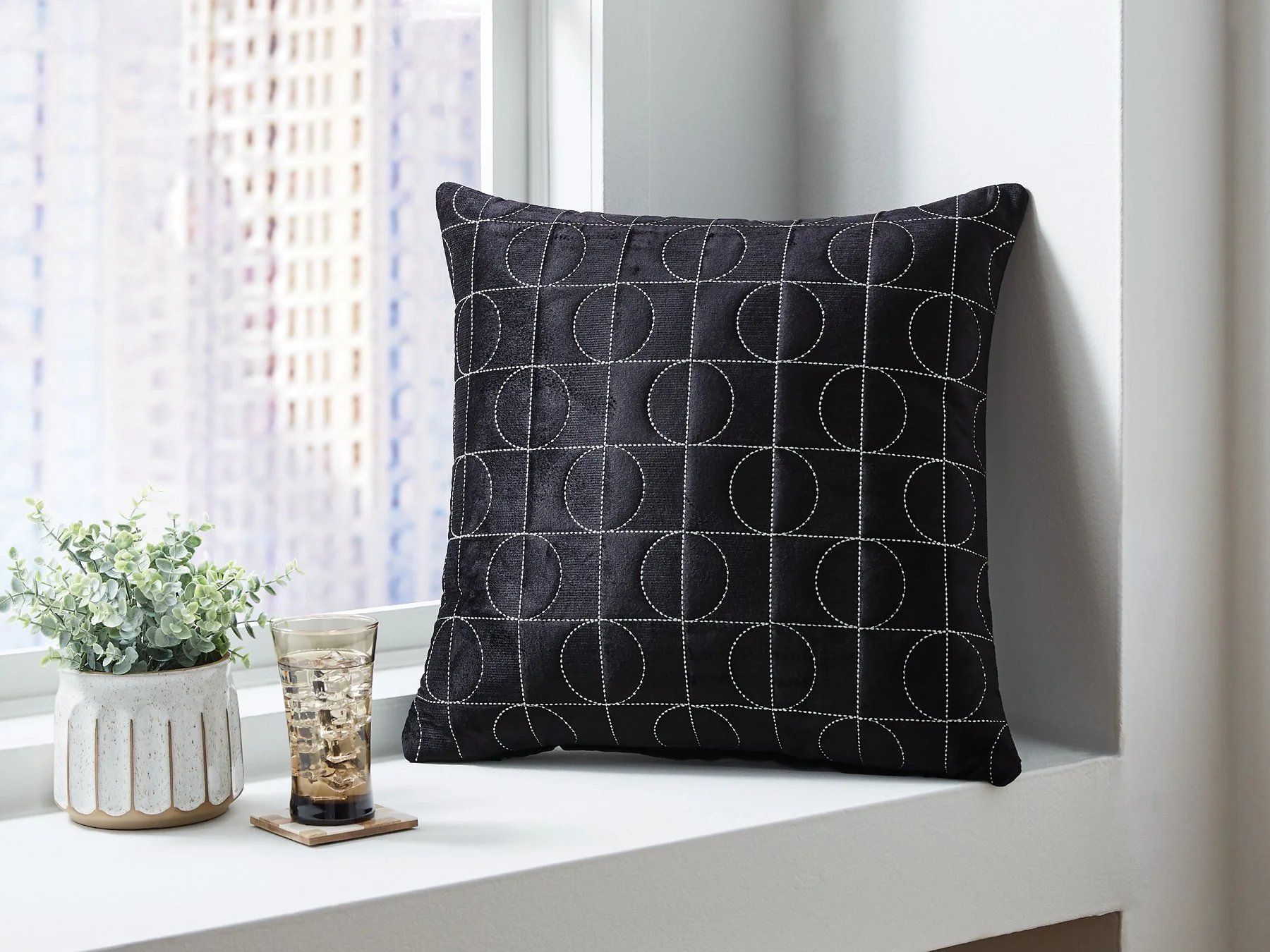 Kydner Pillow (Set of 4) - Image 8