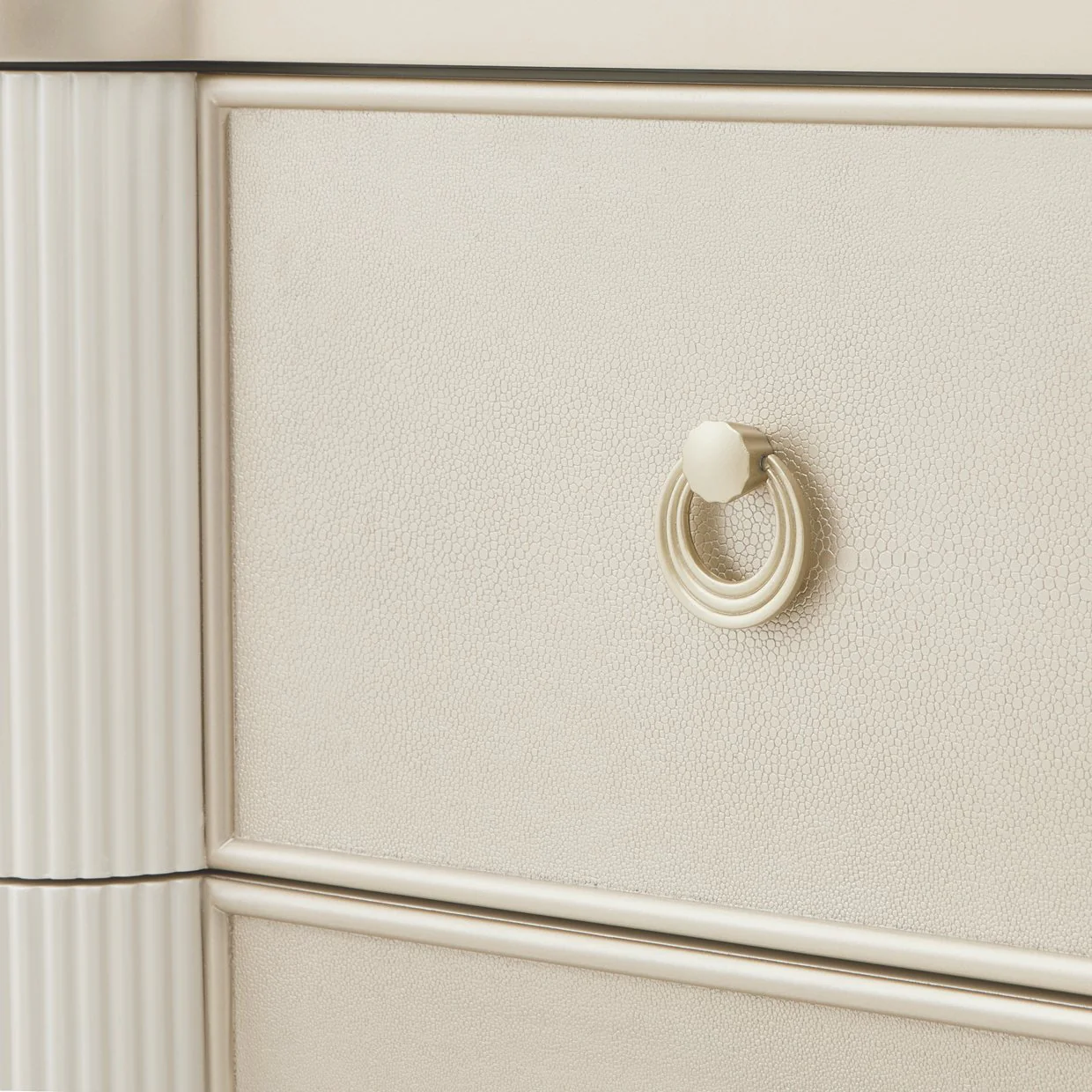 La Marisia 5-Drawer Chest - Creamy Pearl - Image 7