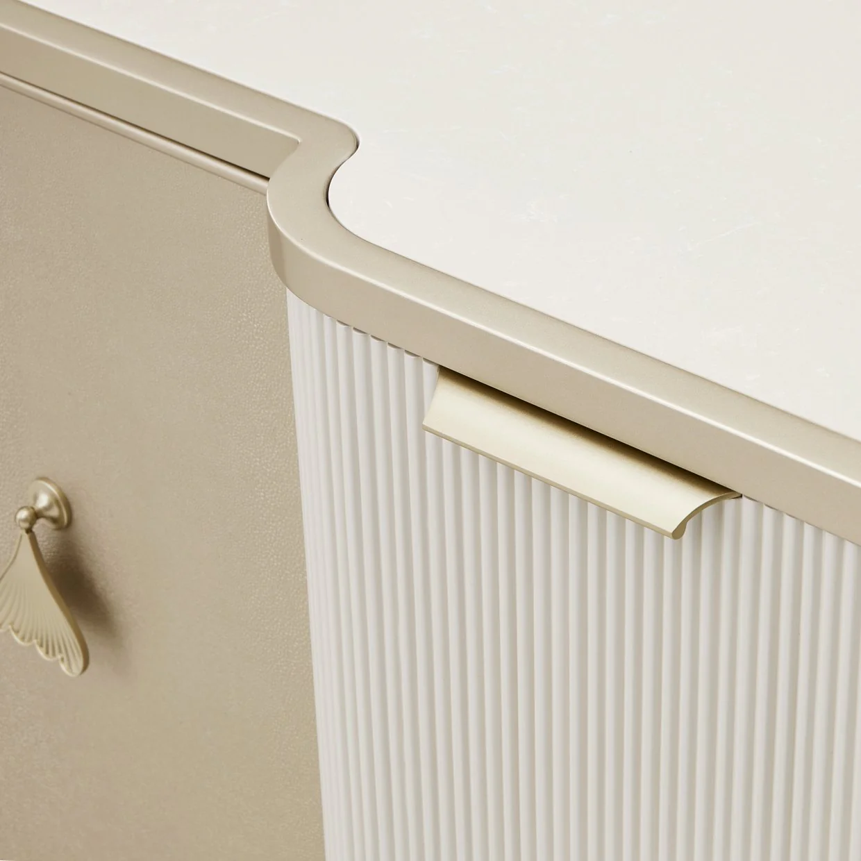 La Marisia Sideboard - Creamy Pearl - Image 8