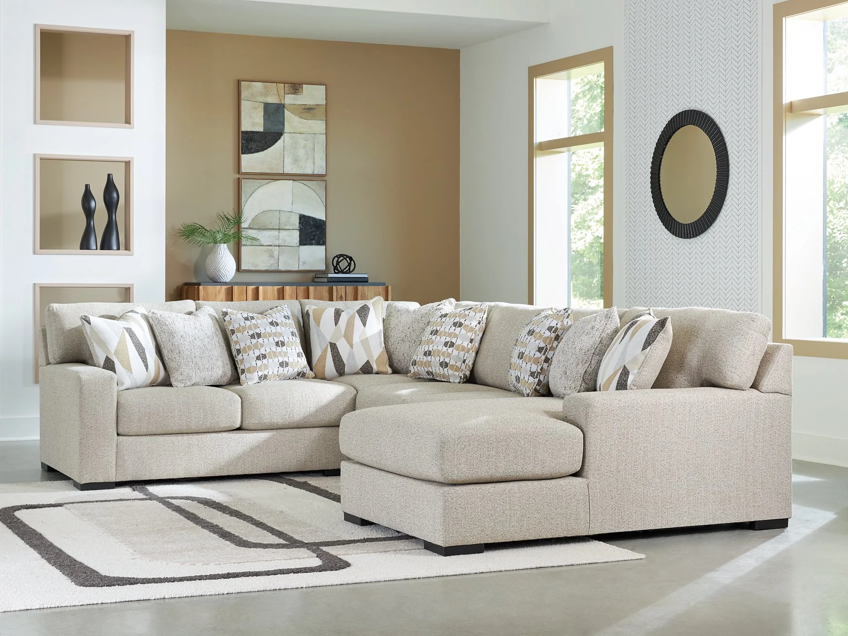 Laurelgrove Sectional with Chaise - Image 2