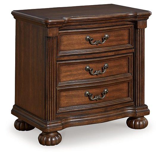 Lavinton Bedroom Set - Image 12